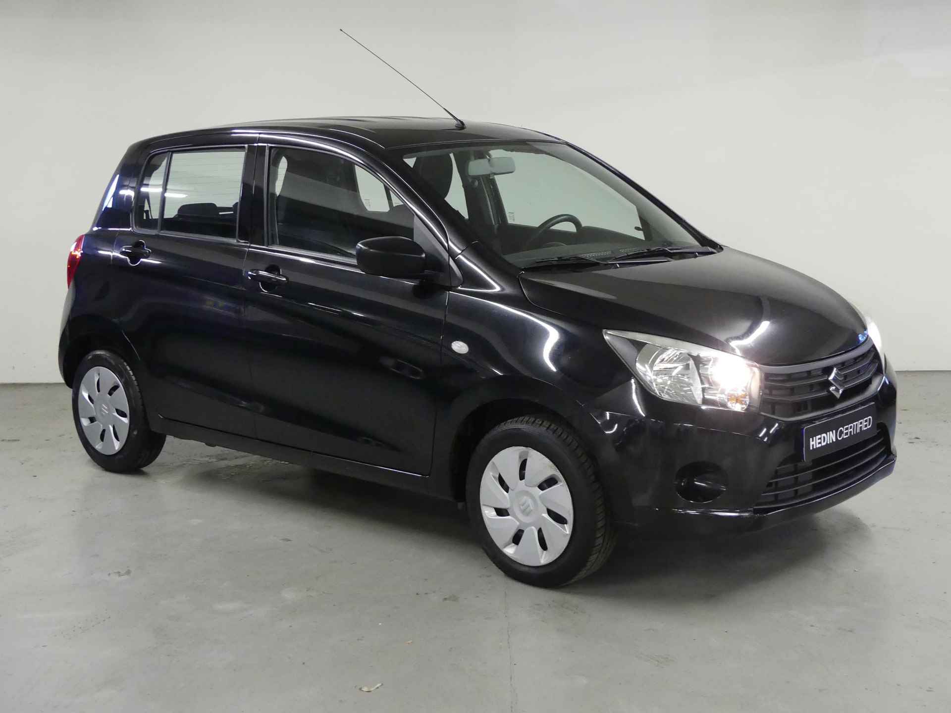 Suzuki Celerio 1.0 Comfort | Automaat | Airco | Audio | Bluetooth | Trekhaak - 2/26