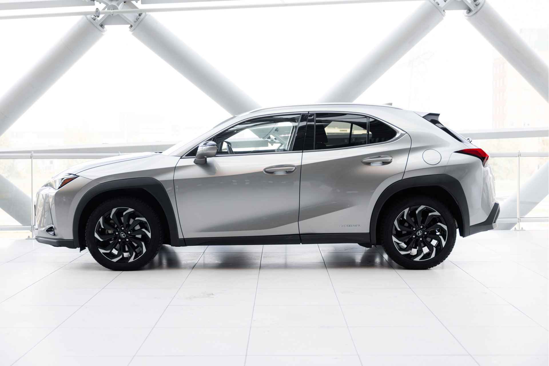 Lexus UX 250h Executive Line Limited | President Pack | Stoelverwarming & Verkoeling | Mark Levinson | Adaptive Cruise Control | - 4/61