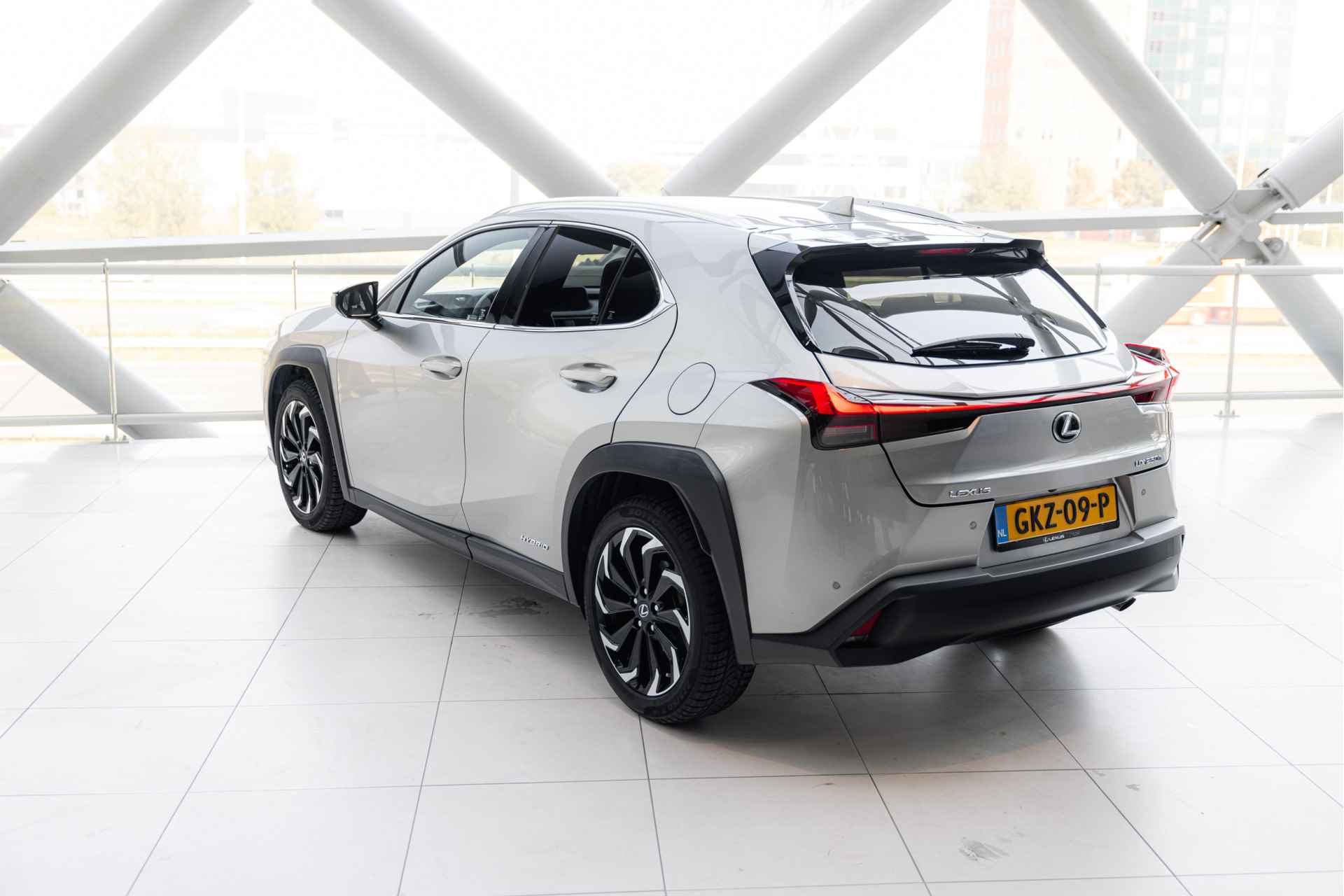 Lexus UX 250h Executive Line Limited | President Pack | Stoelverwarming & Verkoeling | Mark Levinson | Adaptive Cruise Control | - 15/61