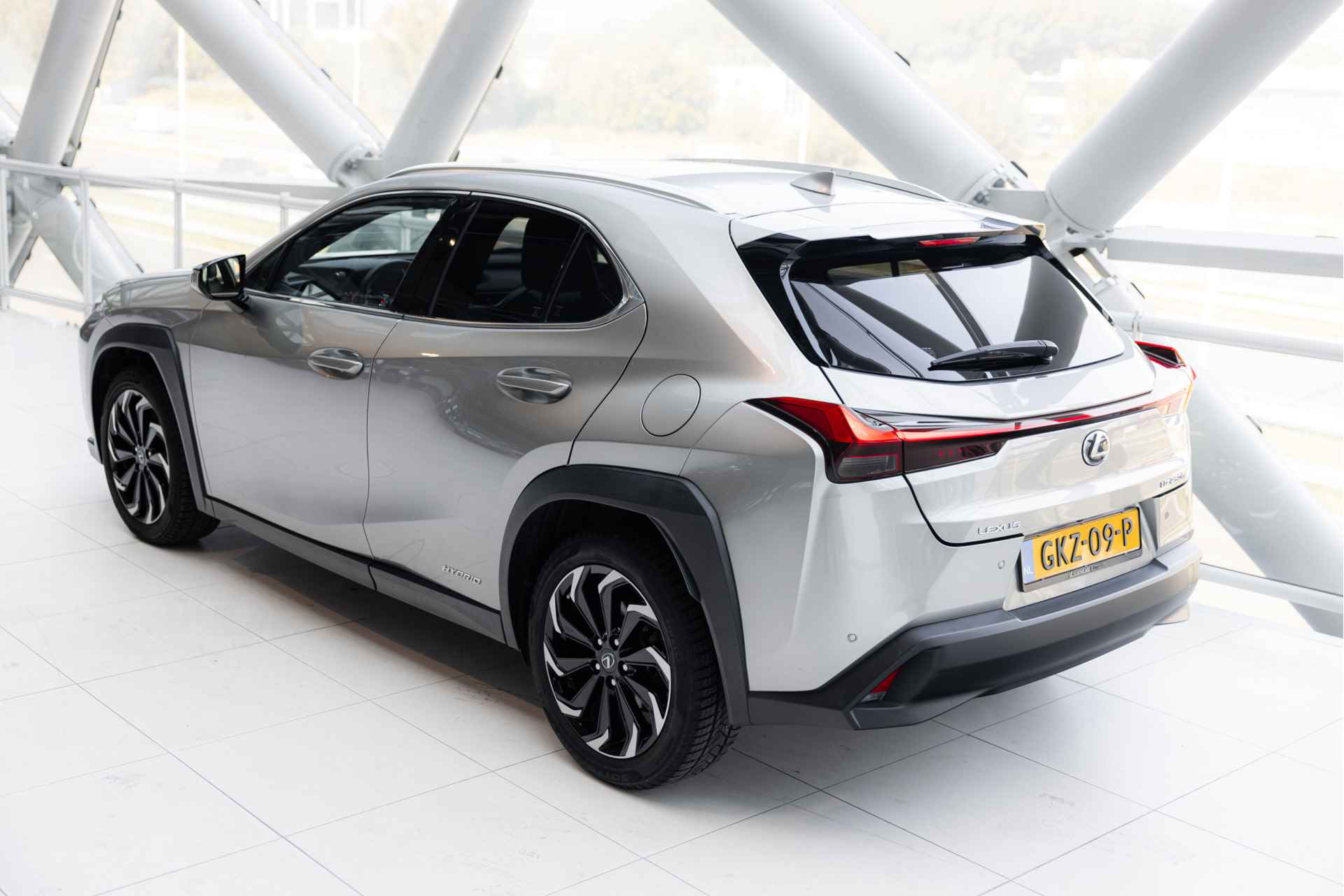 Lexus UX 250h Executive Line Limited | President Pack | Stoelverwarming & Verkoeling | Mark Levinson | Adaptive Cruise Control | - 38/61