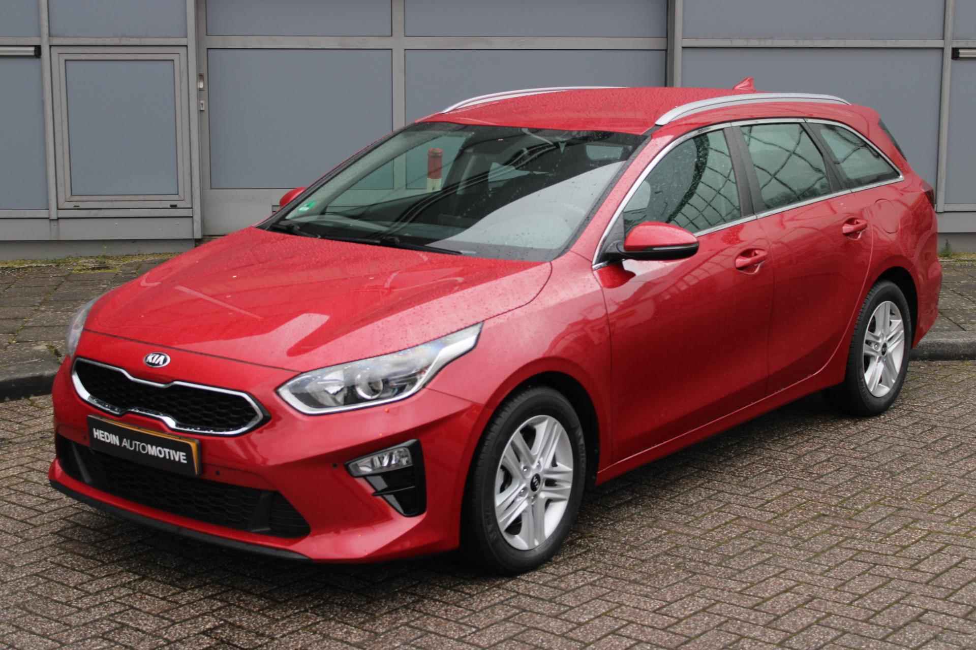 Kia Ceed Sportswagon 1.4 T-GDi 140PK DynamicLine | Navigatie | Camera | Climate control | Cruise control | Carplay | PDC V+A | LMV 16inch - 3/24