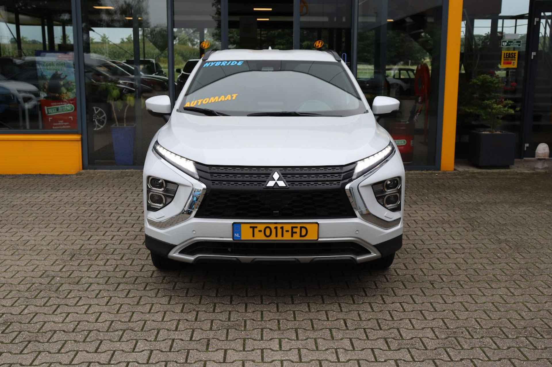 MITSUBISHI Eclipse Cross 2.4 PHEV Intens Plus - Navi - Camera - 5/50