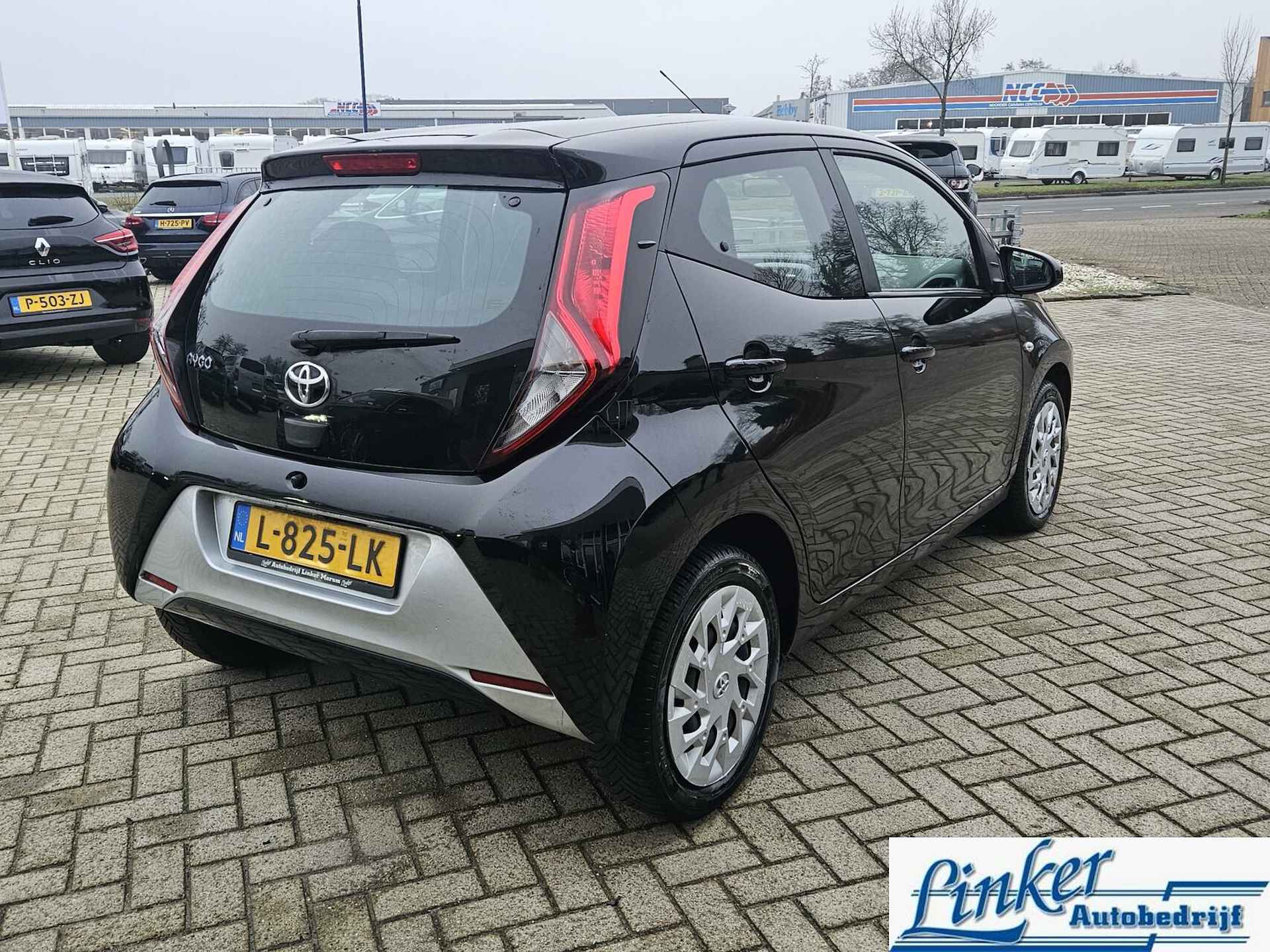 Toyota Aygo 1.0 VVT-i x-play CAMERA CARPLAY GEEN AFLEVERKOSTEN - 6/21