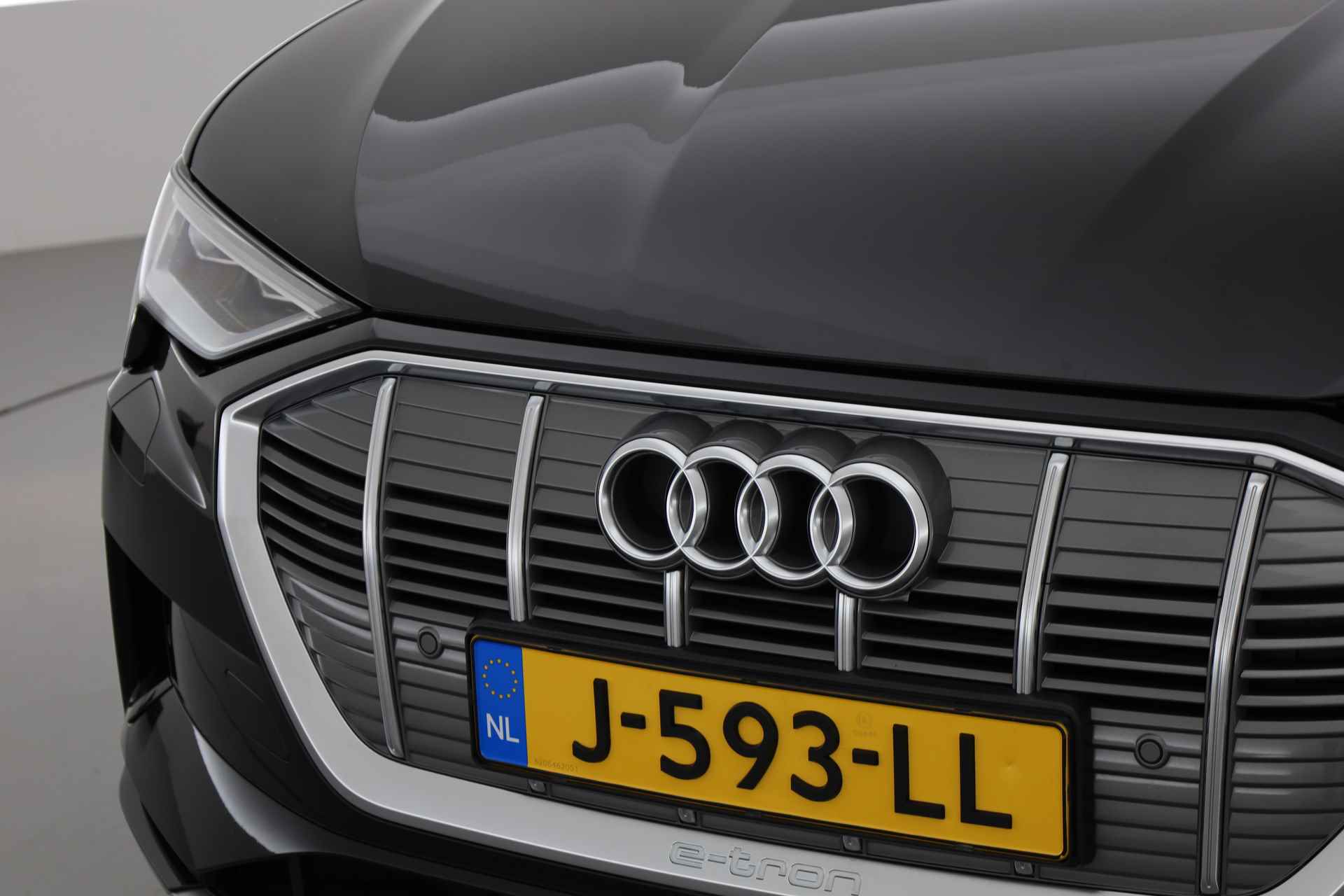 Audi e-tron 55 quattro 95 kWh | Navi | Luchtvering | Camera | Adapt. Cruise | 22" | Keyless - 24/30