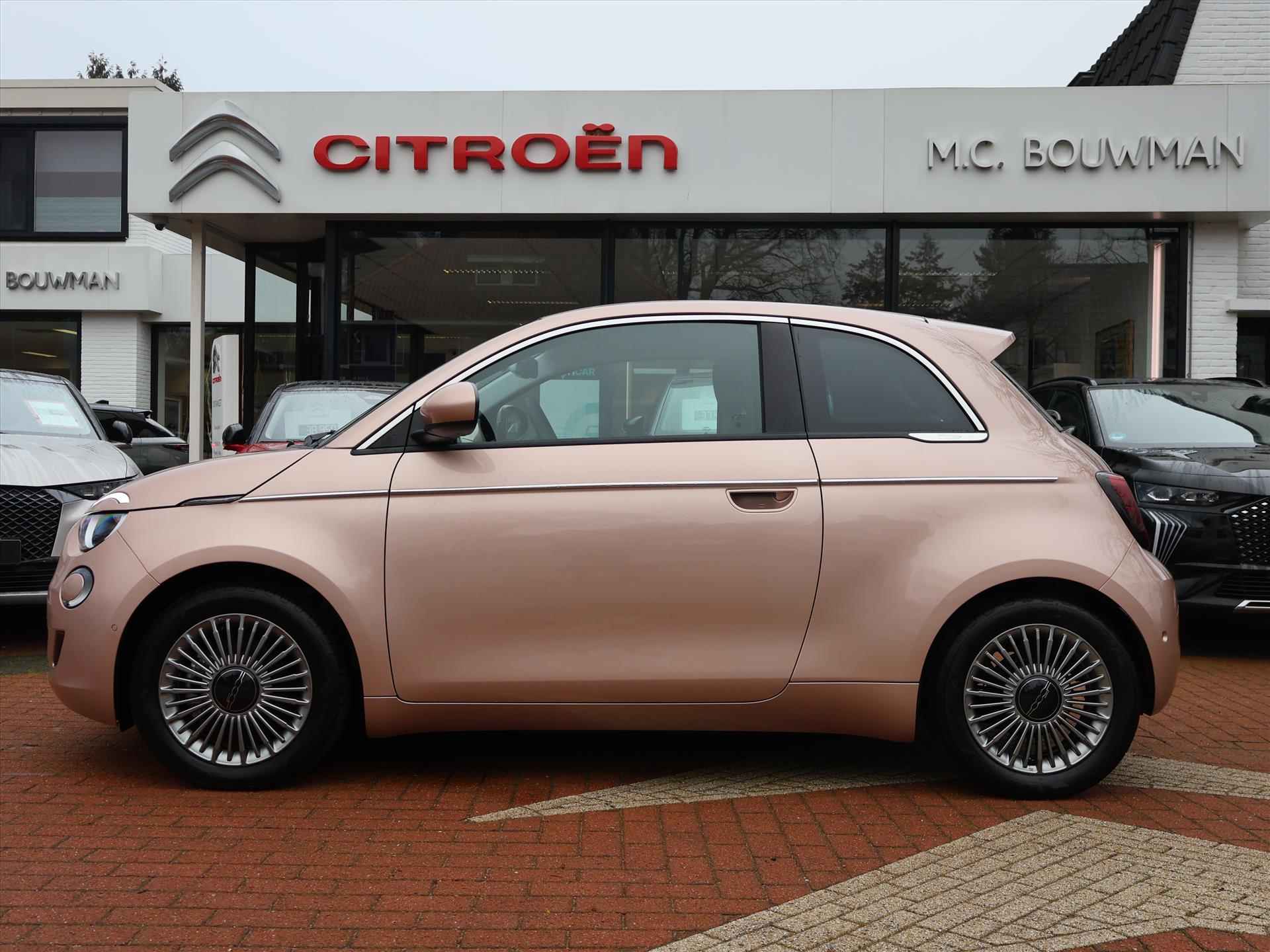 Fiat 500 42kWh 118PK Automaat 3+1, Rijklaarprijs | Stoelverwarming | Camera | DAB+ | Lichtmetalen wielen | Mirror Screen | - 2/68