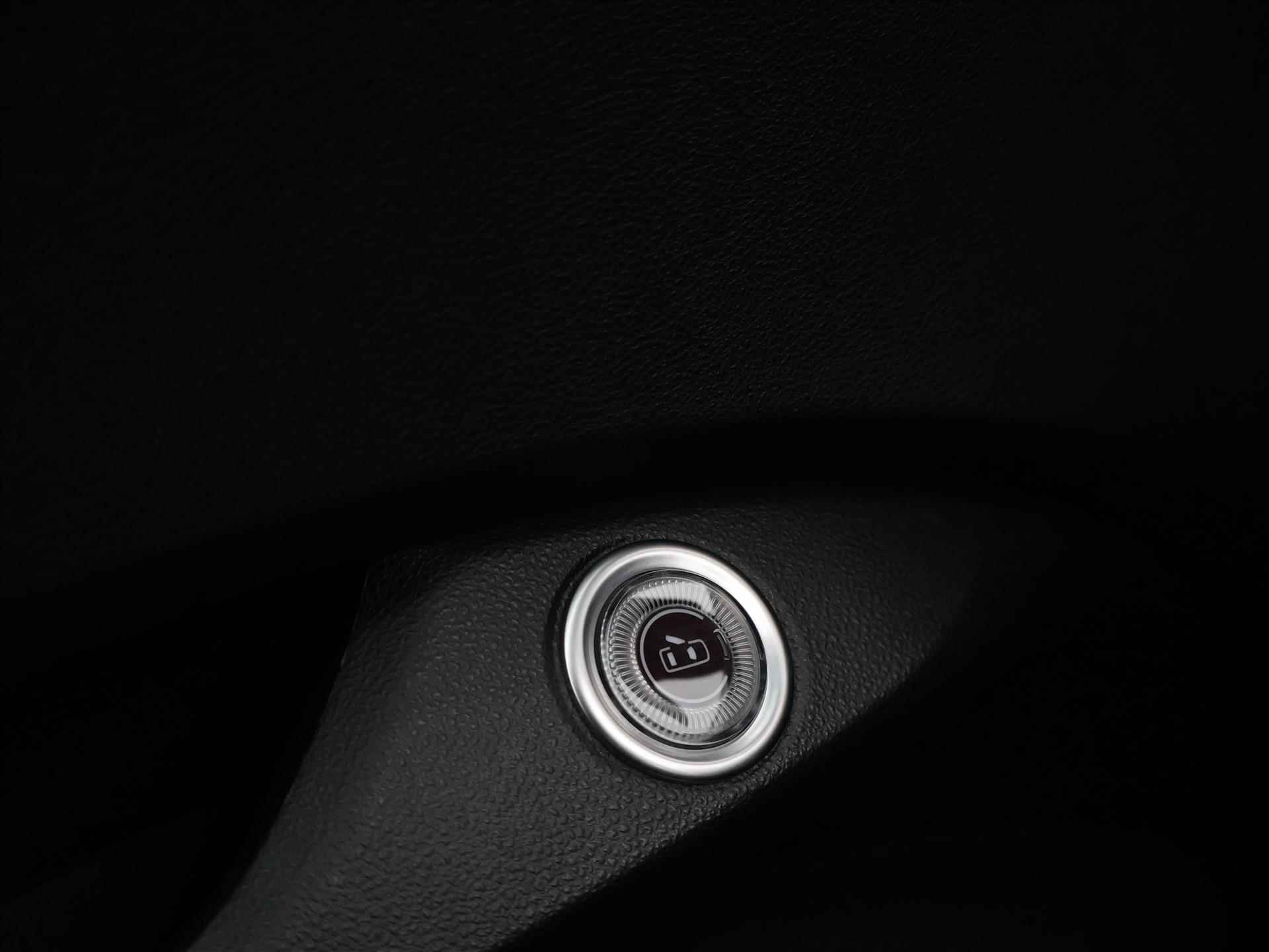 Fiat 500 42kWh 118PK Automaat 3+1, Rijklaarprijs | Stoelverwarming | Camera | DAB+ | Lichtmetalen wielen | Mirror Screen | - 28/68