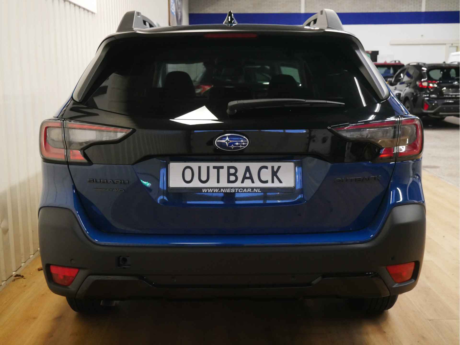 Subaru Outback 2.5i Wildernes Premium Geyser Blue Edition ** NEW ** - 7/32