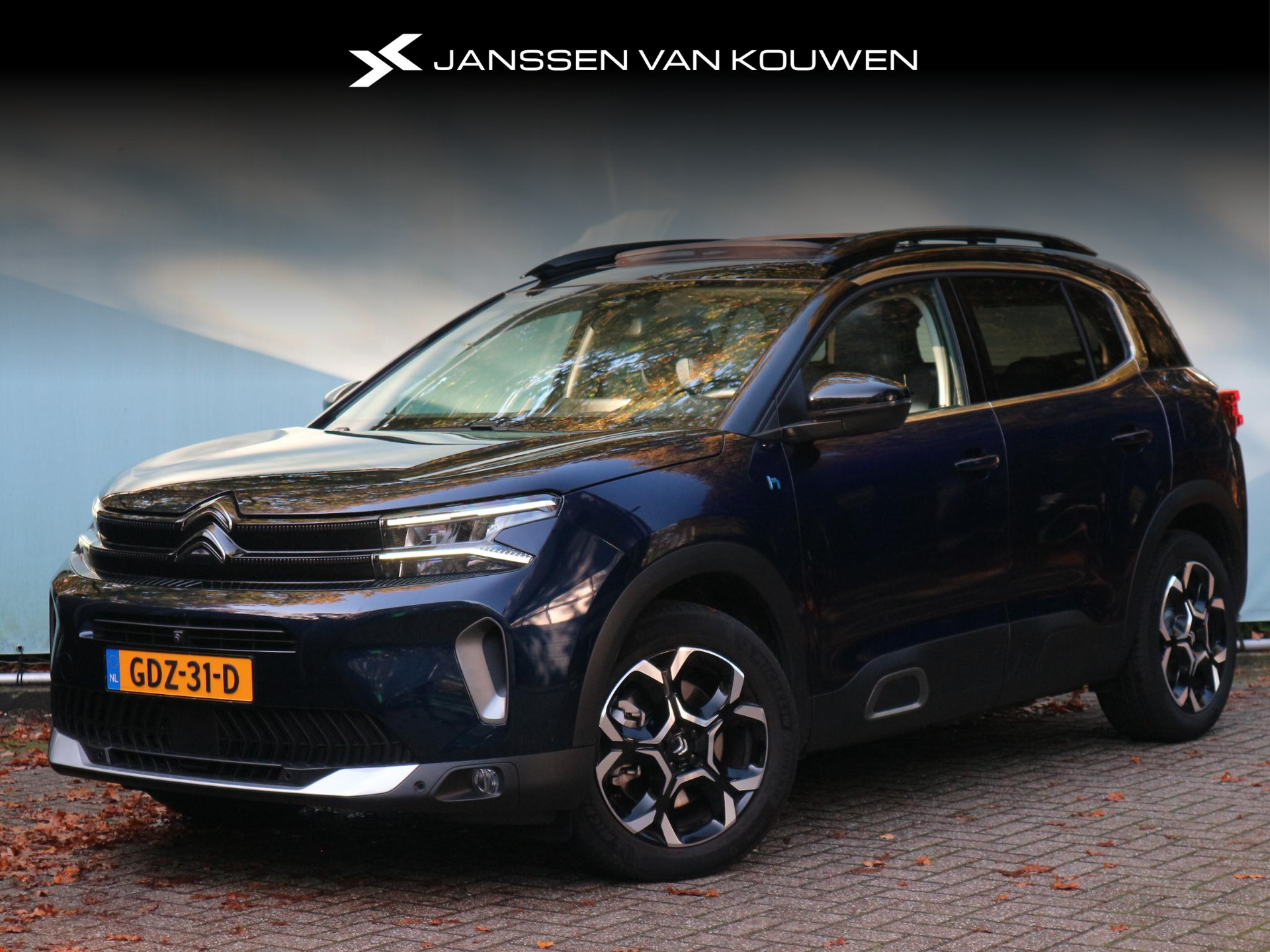 Citroen C5 Aircross 1.6 Plug-in Hybrid 180 Max / Schuif-/kanteldak / Adaptive cruise control / 19" Velgen