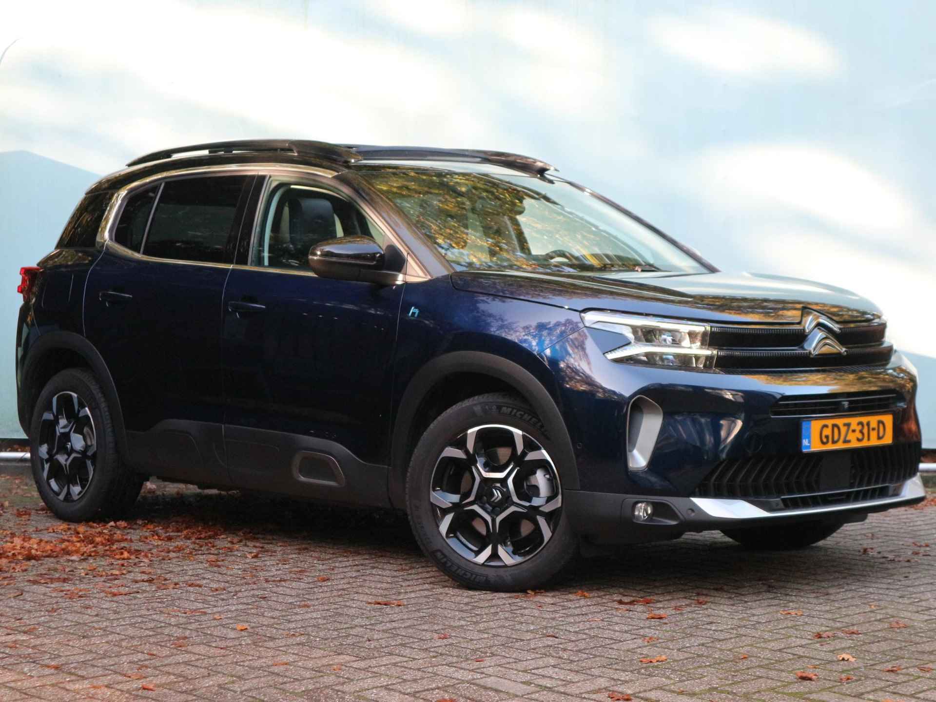 Citroen C5 Aircross 1.6 Plug-in Hybrid 180 Max / Schuif-/kanteldak / Adaptive cruise control / 19" Velgen - 36/48