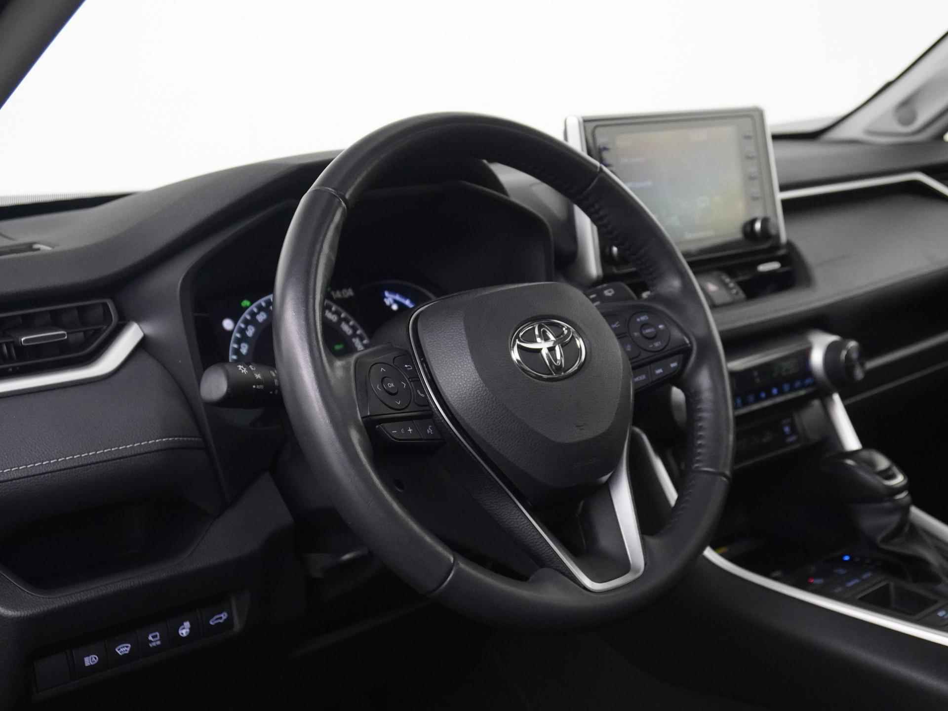 Toyota RAV4 2.5 Hybrid Executive | Panoramadak | Leder | Zondag Open! - 34/41