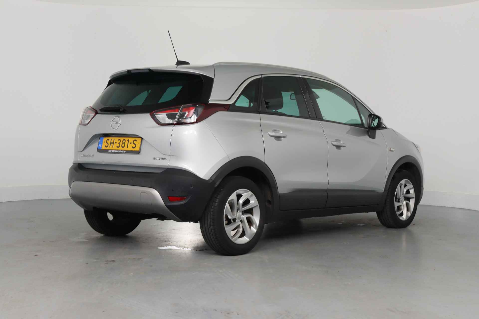 Opel Crossland X 1.2 Turbo Innovation | Distributieriem Is Vervangen | Dealer Onderhouden! | AGR | Camera | Navi | Keyless | Clima | Parkeersenso - 4/38