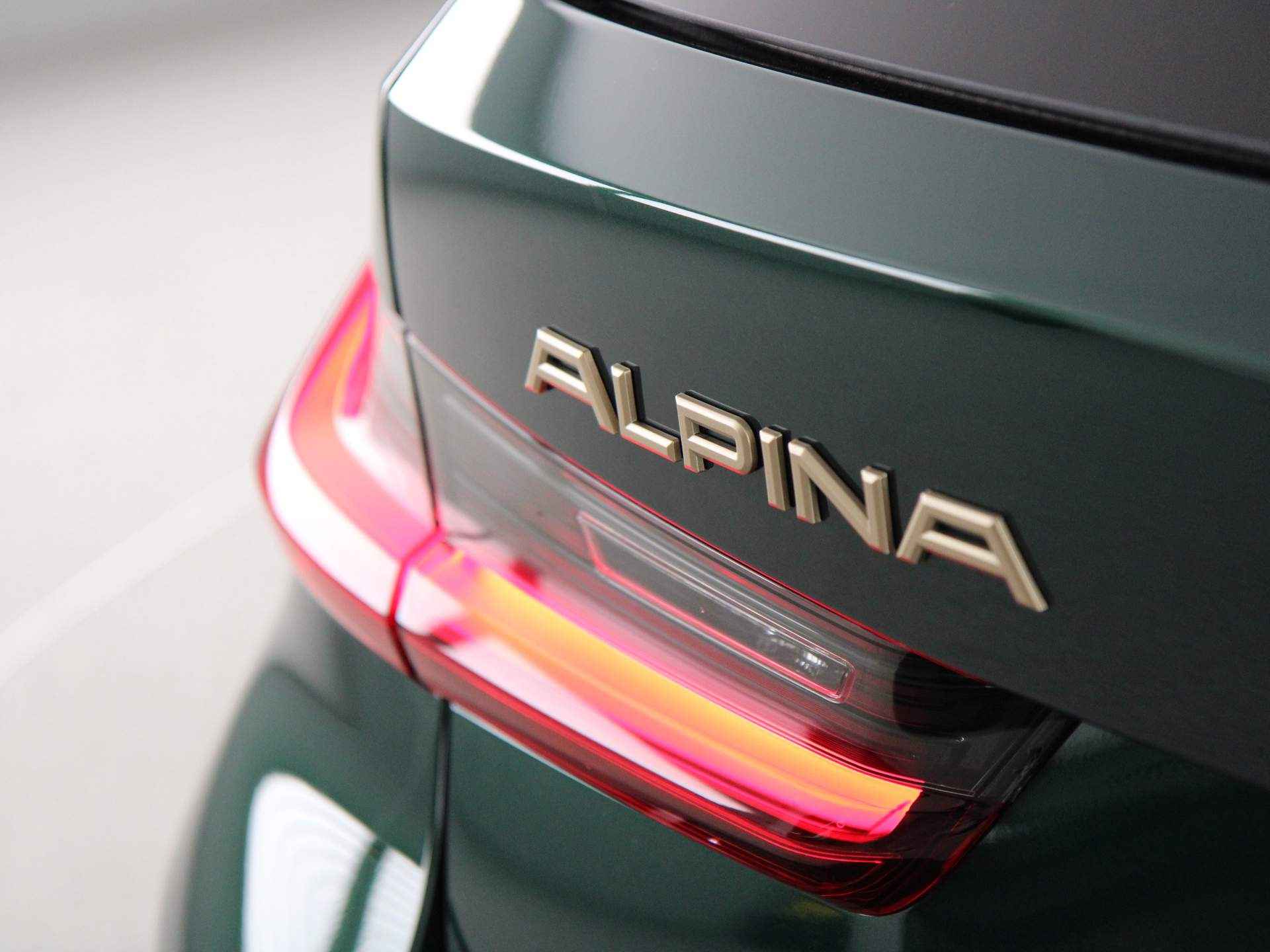 Alpina B3 GT Touring SWITCH-TRONIC Allrad - ALPINA Green II - 28/40