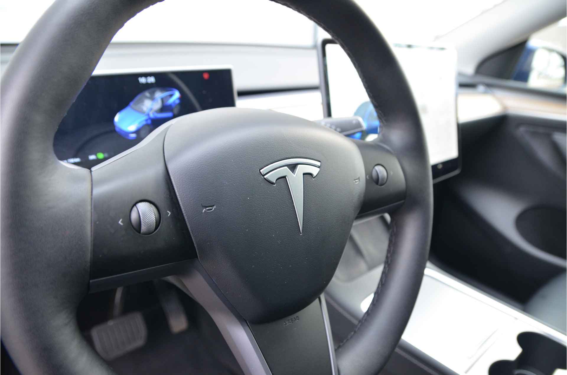 Tesla Model Y Long Range AWD 75 kWh Enhanced AutoPilot+FSD, 20", Acceleration Boost - 15/36