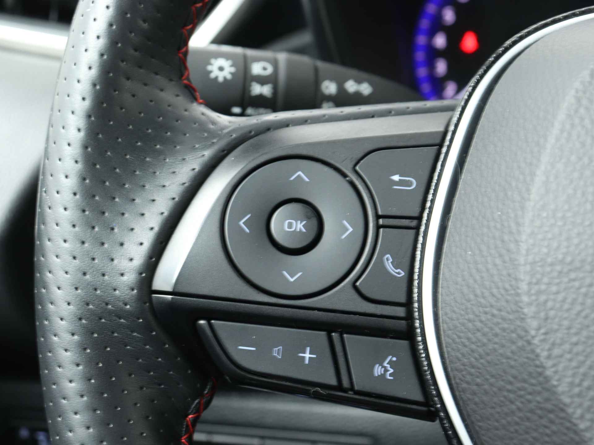 Toyota Corolla Touring Sports 2.0 Hybrid Business GR-Sport | JBL | Head-Up Display | Navigatie | Elektrische Achterklep | Norbert Hattink ovb TFS - 22/47