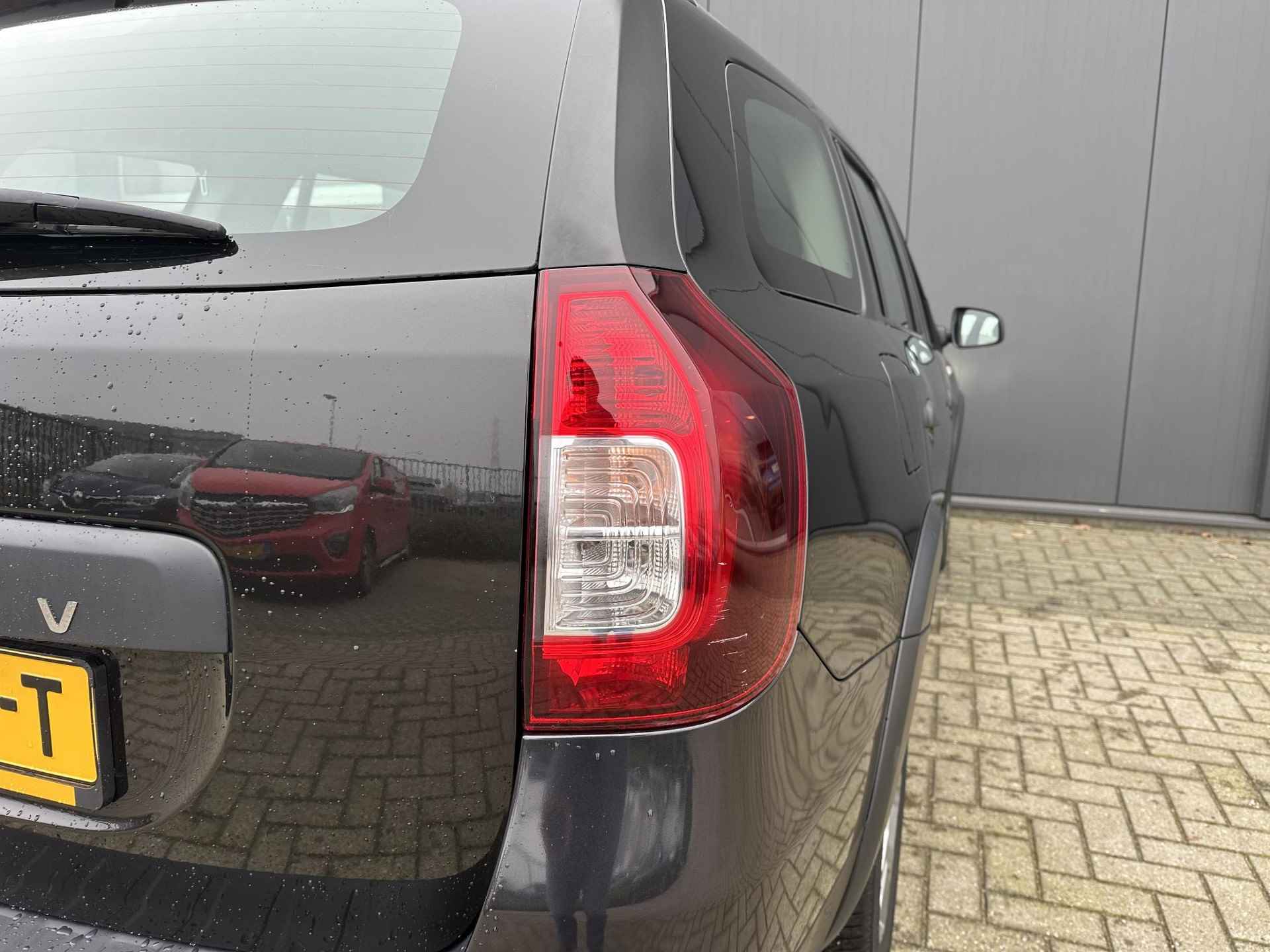 Dacia Logan MCV TCe 90 Stepway | Achteruitrijcamera | Stoelverwarming | Navigatie | Parkeersensoren - 21/33