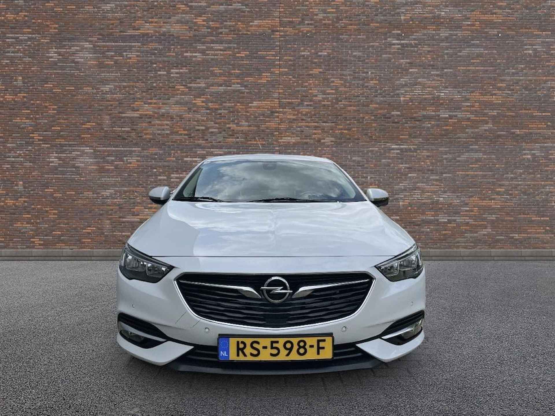 Opel Insignia Grand Sport 1.6 CDTI ECC SPORTSTOELEN NAVIGATIE CRUISE - 9/37