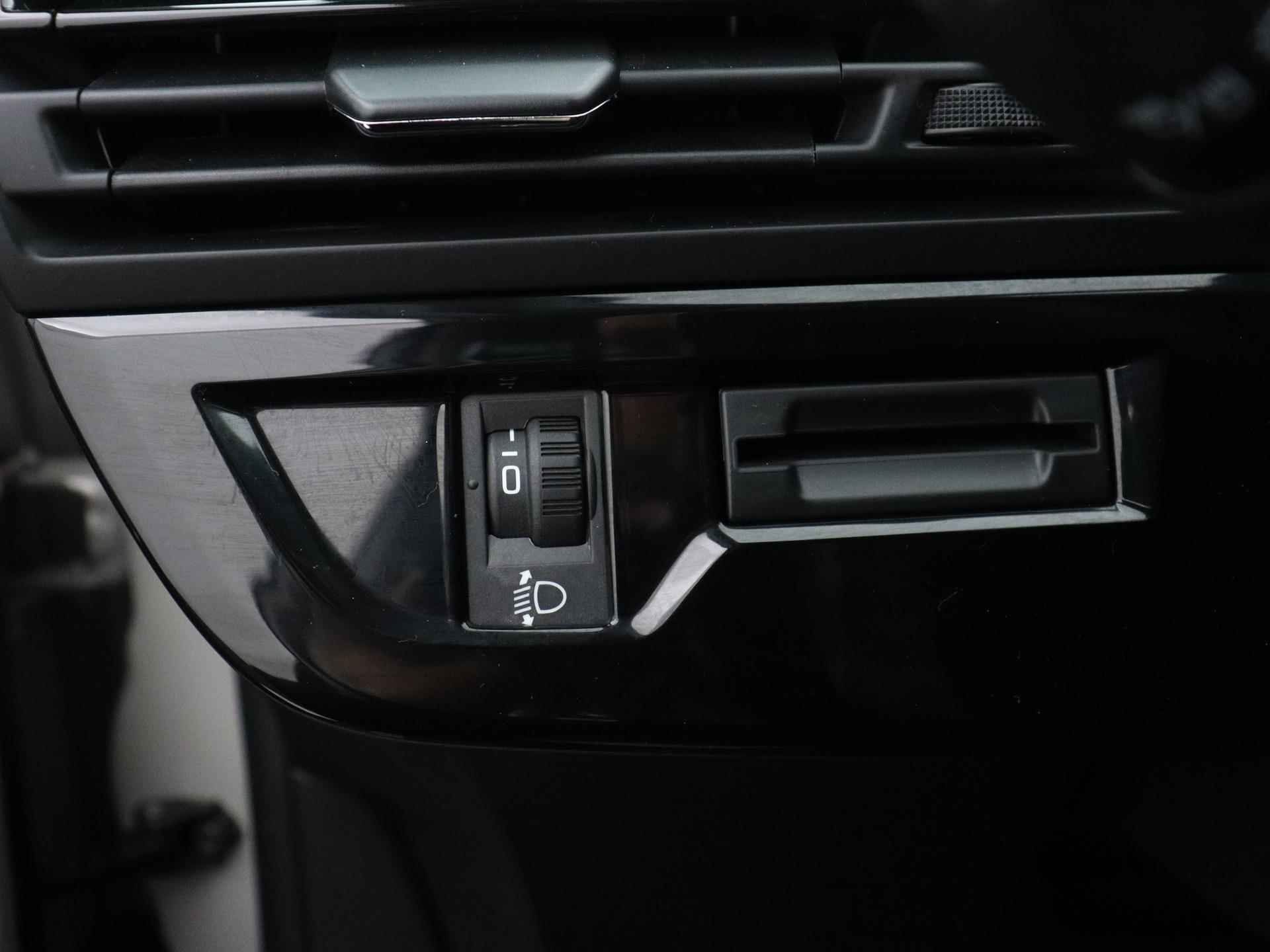 Citroen C4 Picasso Selection 130pk Automaat | Navigatie | Climate Control | Parkeersensoren Achter | Lederen Bekleding | Apple Carplay/Android Auto - 22/31