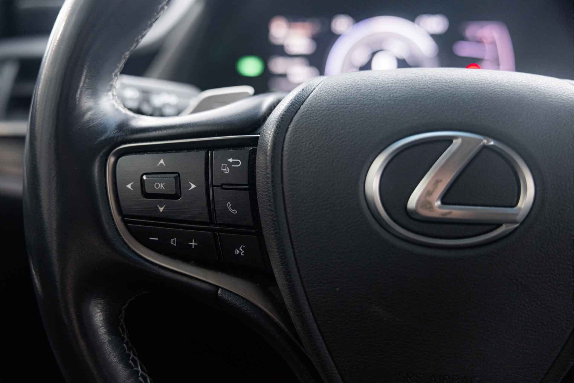 Lexus ES 300h Preference Line Business | Adaptive Cruise Control | Stoelverwarming | Apple Carplay | - 20/64