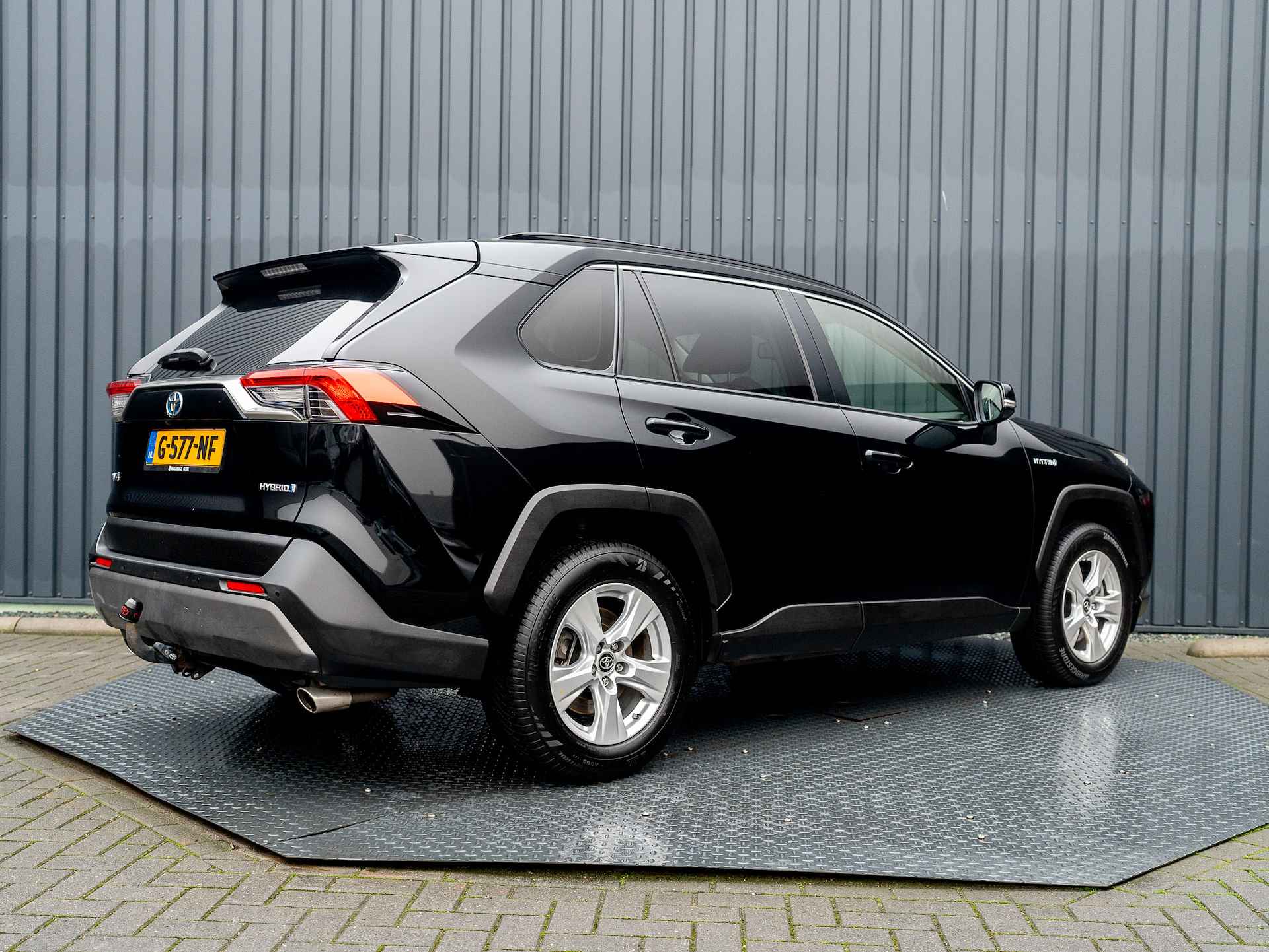 Toyota RAV4 2.5 Hybrid AWD Business Intro | Trekhaak afnb. | Bearlock | Stoelverw. | Parkeersensoren V&A | Navi | Camera | Prijs Rijklaar!! - 23/43