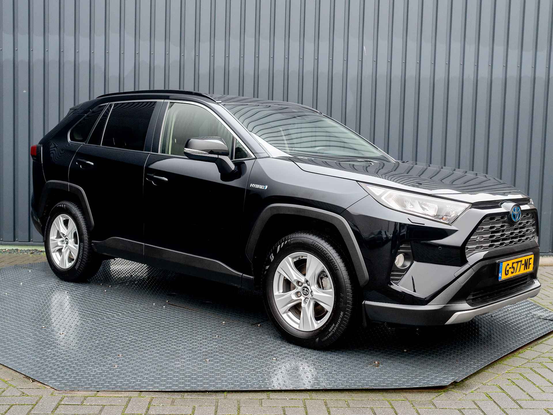 Toyota RAV4 2.5 Hybrid AWD Business Intro | Trekhaak afnb. | Bearlock | Stoelverw. | Parkeersensoren V&A | Navi | Camera | Prijs Rijklaar!! - 39/43