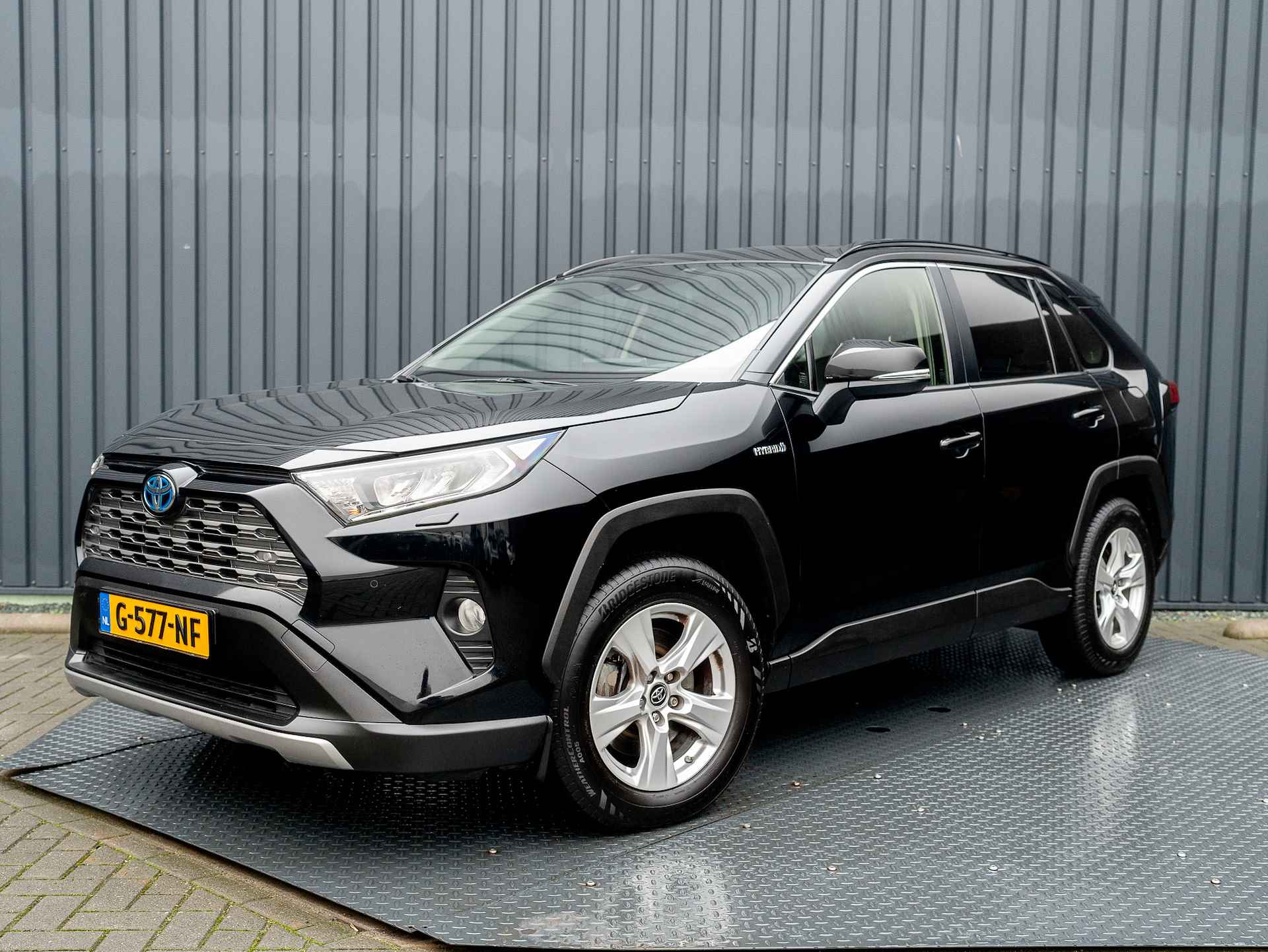 Toyota RAV4 2.5 Hybrid AWD Business Intro | Trekhaak afnb. | Bearlock | Stoelverw. | Parkeersensoren V&A | Navi | Camera | Prijs Rijklaar!! - 40/43