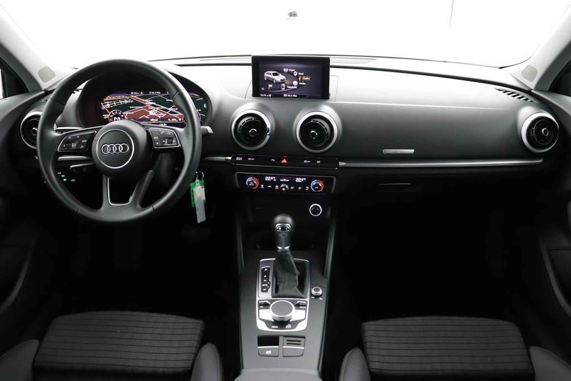 Audi A3 Sportback 35 TFSI 150Pk Advance / Virtual / Clima / Navi - 4/41