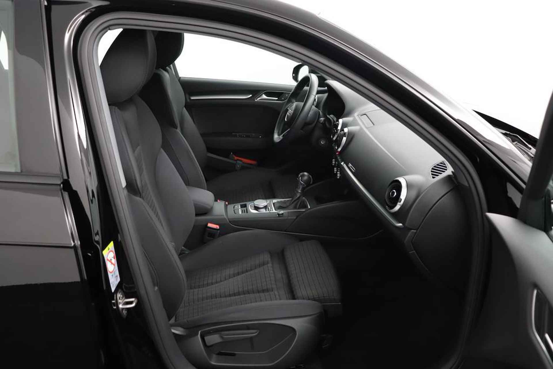 Audi A3 Sportback 35 TFSI 150Pk Advance / Virtual / Clima / Navi - 17/41