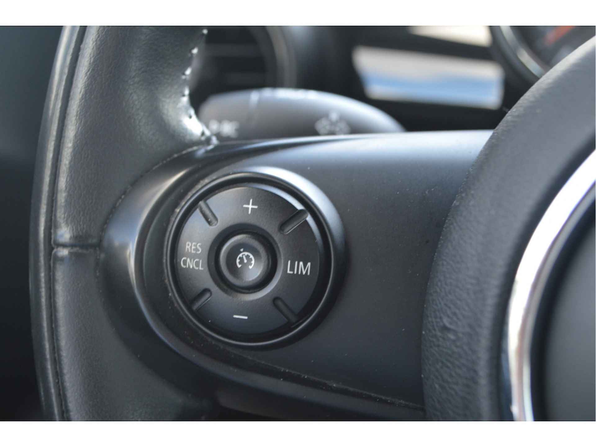 MINI Cabrio Cooper S Pepper Automaat / Stoelverwarming / LED / Harman Kardon / Cruise Control / Navigatie Professional / Airconditioning - 23/23
