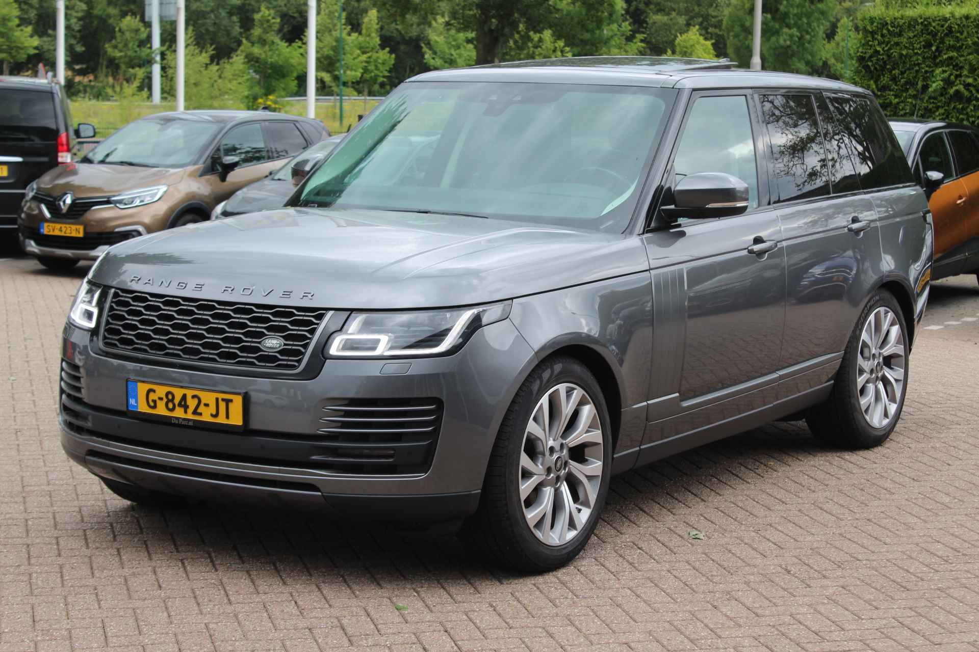 Land Rover Range Rover 3.0 TDV6 Autobiography / Trekhaak / Panoramadak / Camera / Luchtvering / 21'' / Meridian / Stoelverwarming / Stuurverwarming / DAB / Cruise Control - 6/37