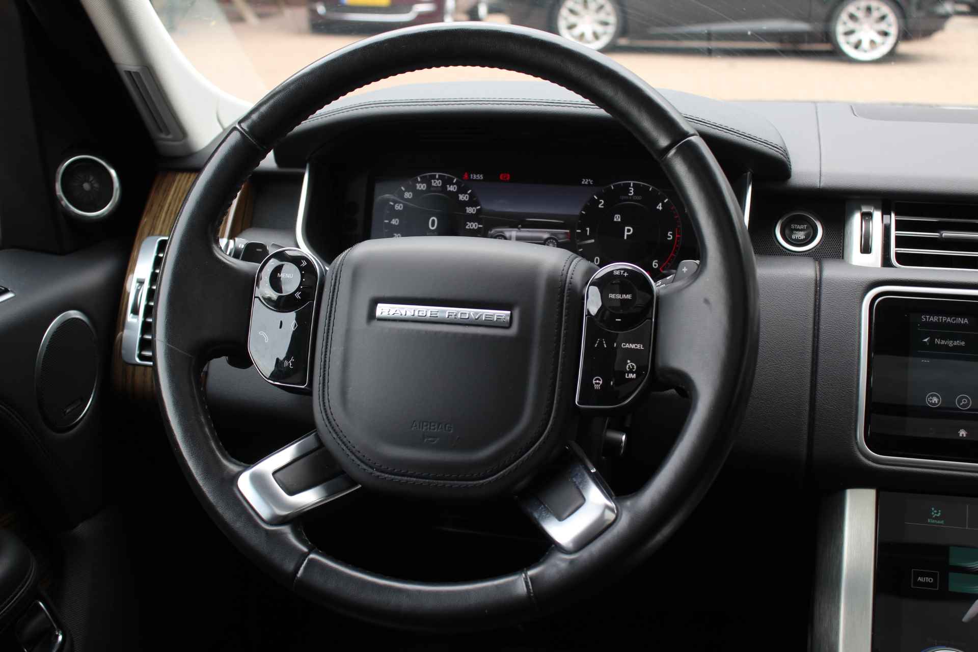 Land Rover Range Rover 3.0 TDV6 Autobiography / Trekhaak / Panoramadak / Camera / Luchtvering / 21'' / Meridian / Stoelverwarming / Stuurverwarming / DAB / Cruise Control - 17/37