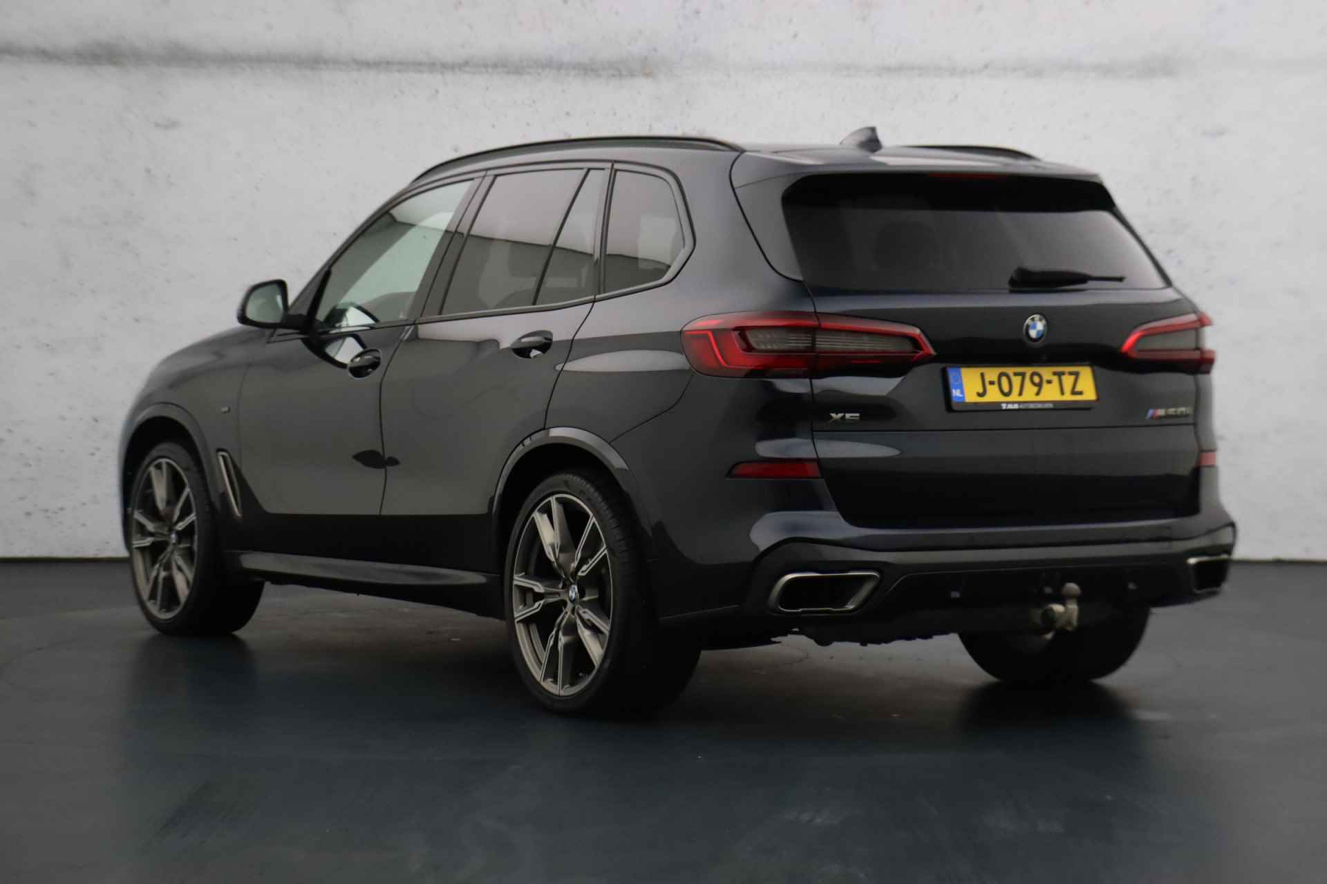 BMW X5 M50i M-Sport | Panoramadak | Full options | Soft close | Trekhaak | Massagestoelen - 8/36