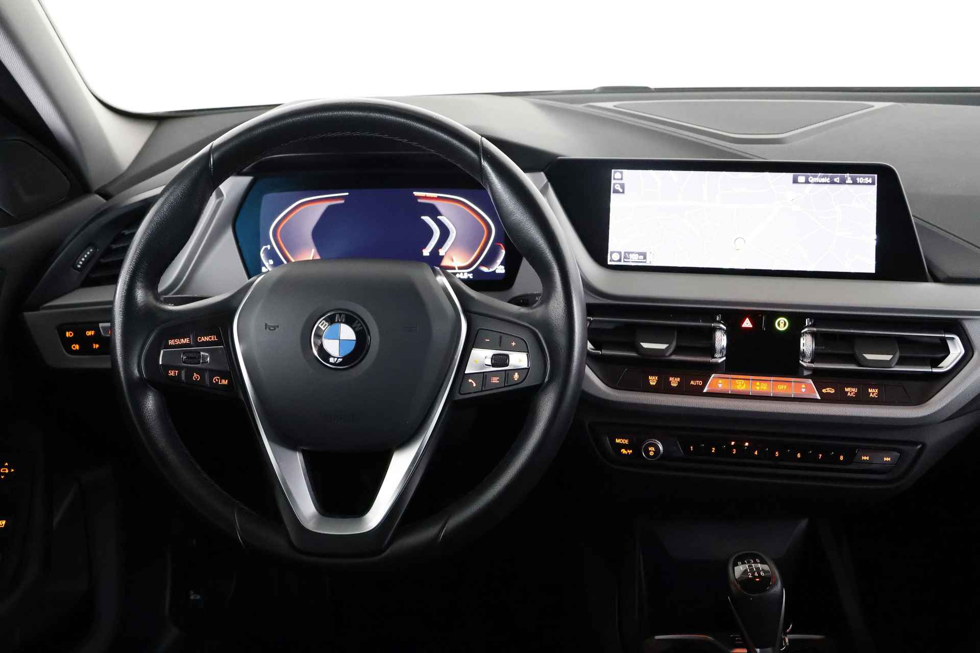 BMW 1-serie 118i Business Edition / LED / Navi / CarPlay / Cruisecontrol - 13/25