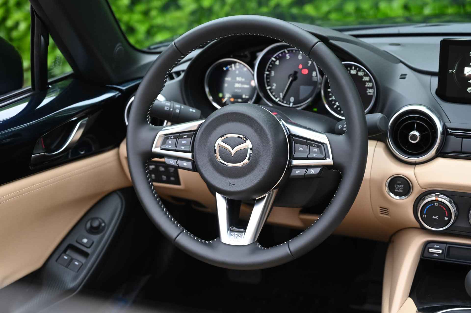 Mazda MX-5 RF SkyActiv-G 184 6MT Kazari Model 2024 *Actie: nu met €3.000 inruilvoordeel* - 29/61