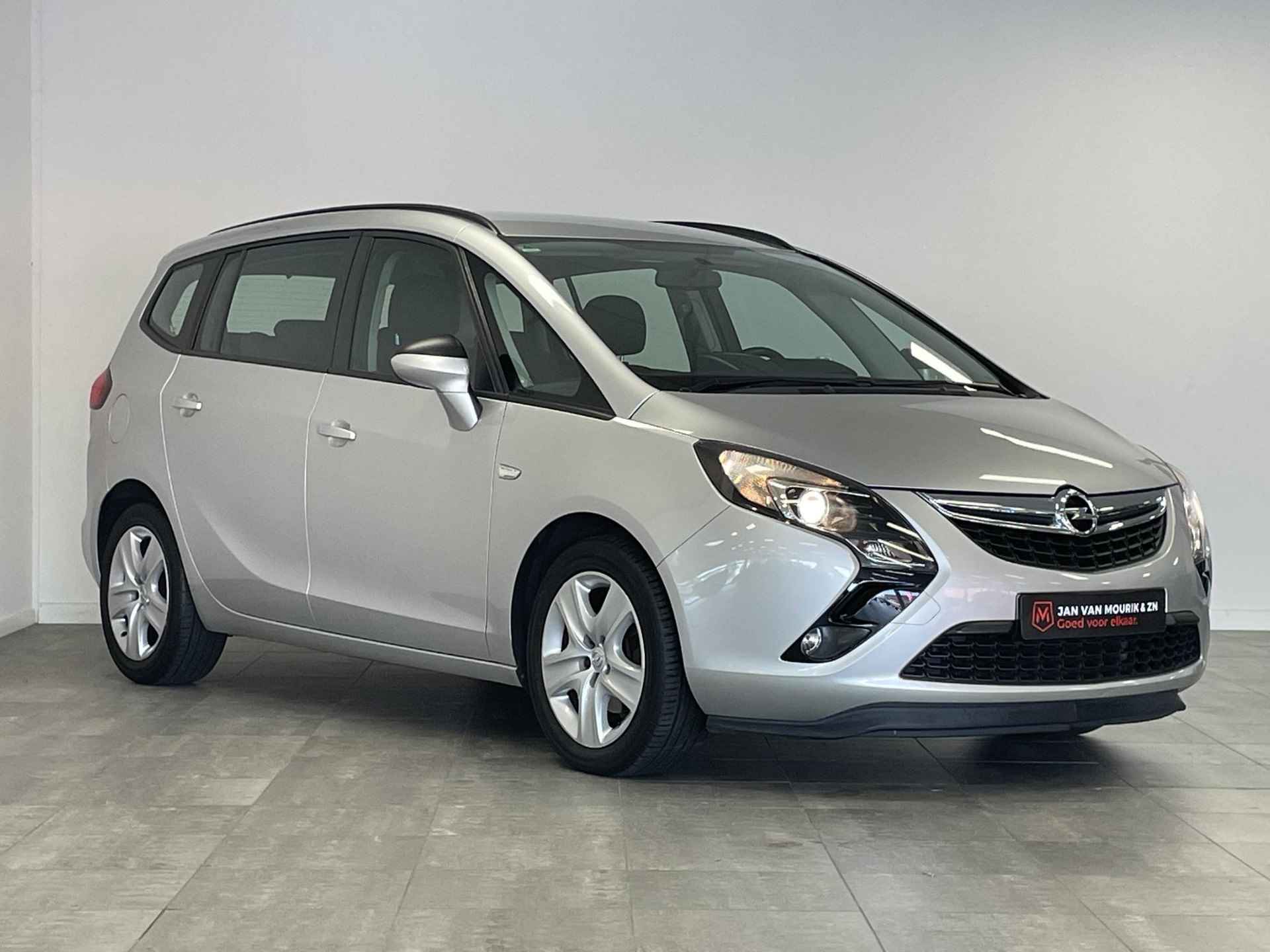 Opel Zafira Tourer 1.4 Turbo 140 Business+ 7-persoons | Navigatie | Climate Control | Parkeersensoren - 6/37