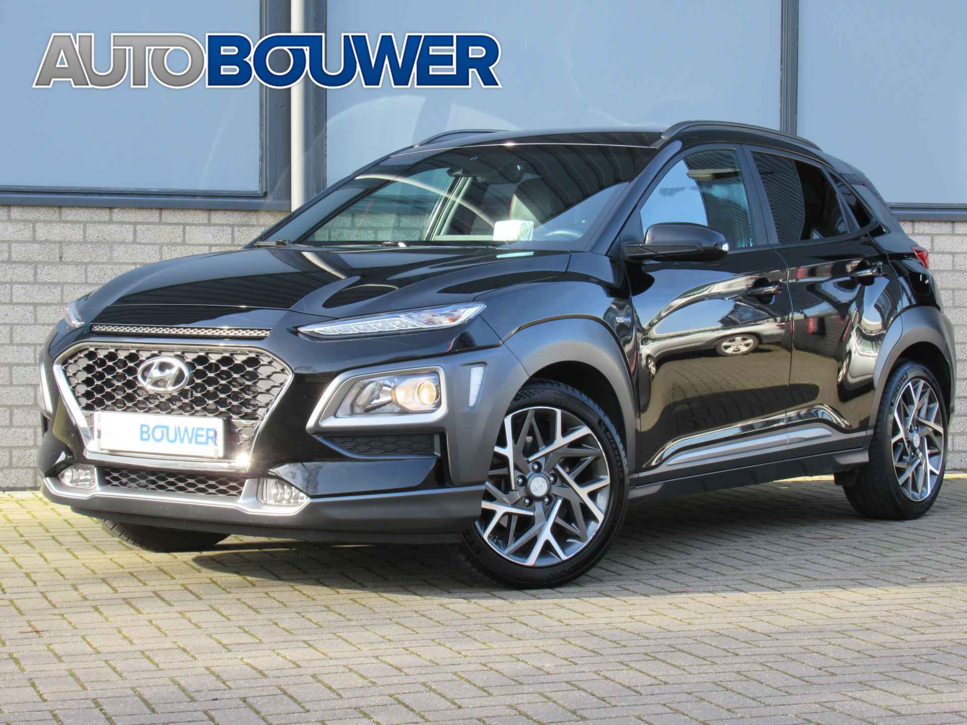 Hyundai KONA 1.6 GDI HEV Fashion Head up display | navi | camera | tr.haak | 18"inch | cruise