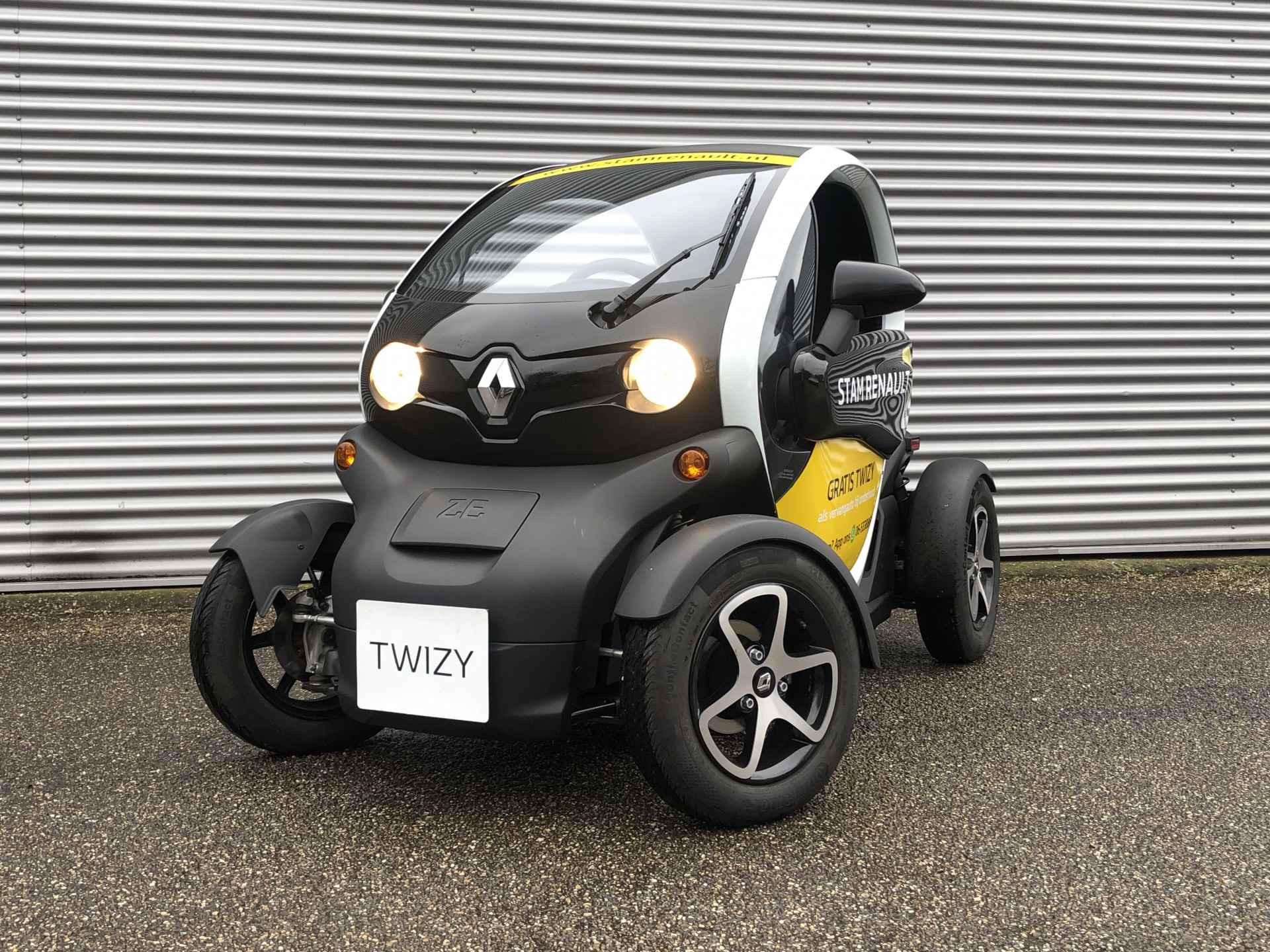 Renault Twizy Intens 80 HUURBATTERIJ ALL-IN PRIJS! Deuren incl. ramen | Velgen | Park. sens. - 10/22