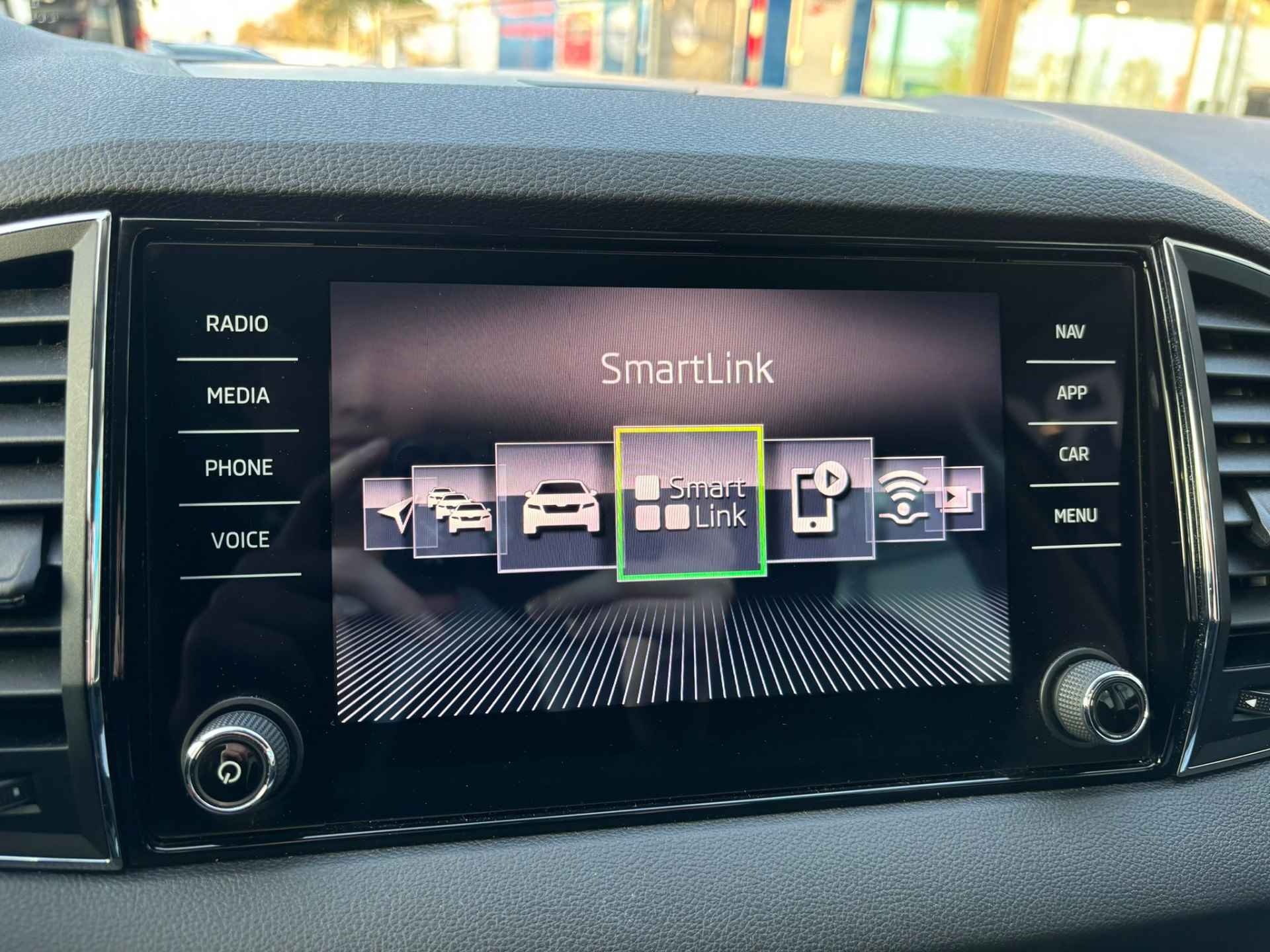 Škoda Karoq 1.5 TSI 150 pk Style 7-DSG | Apple Carplay | Stoelverwarming | Cruise control | - 26/32