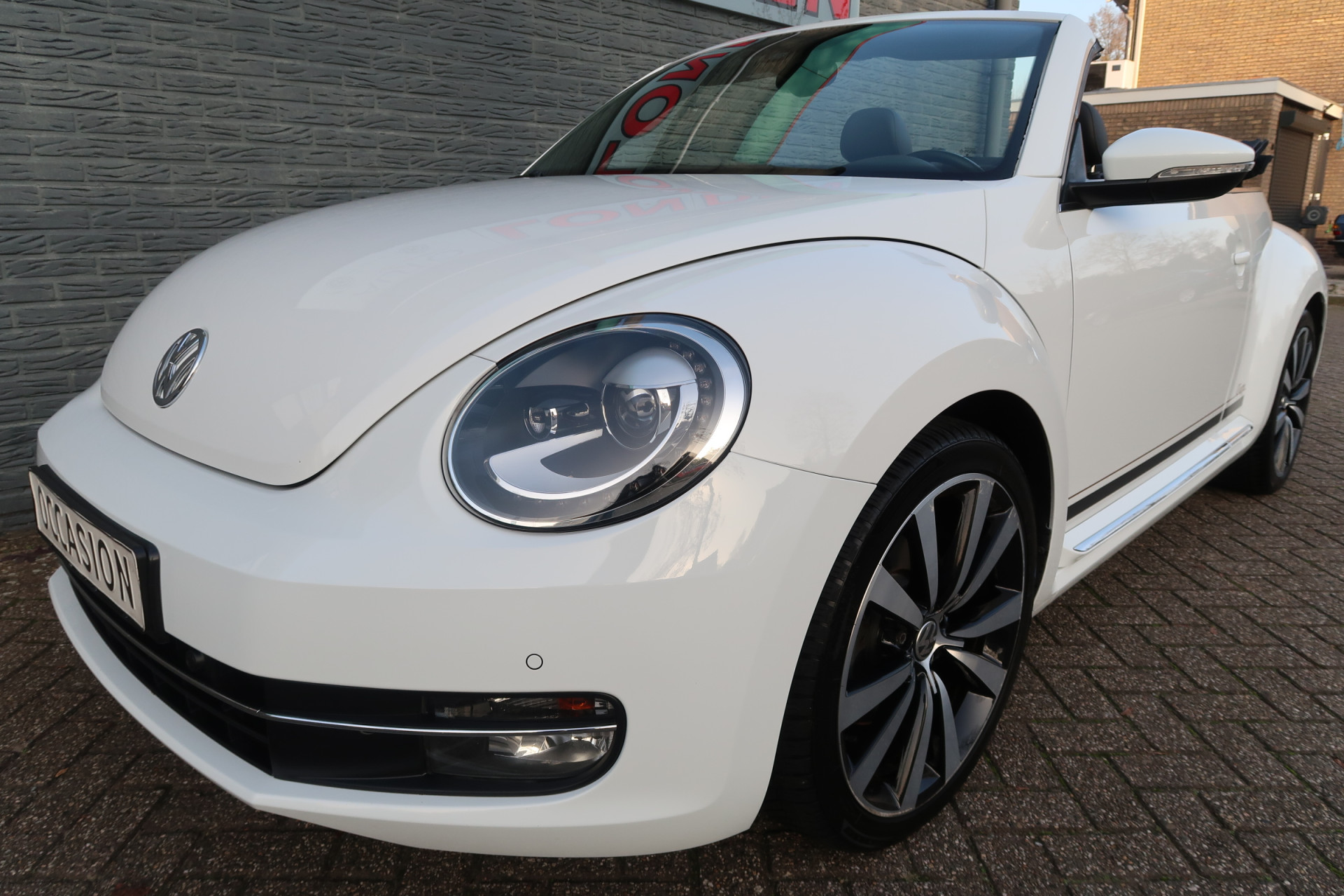 Volkswagen Beetle Cabriolet 1.4 TSI Sport Zeer mooie en exclusive beetle vol options