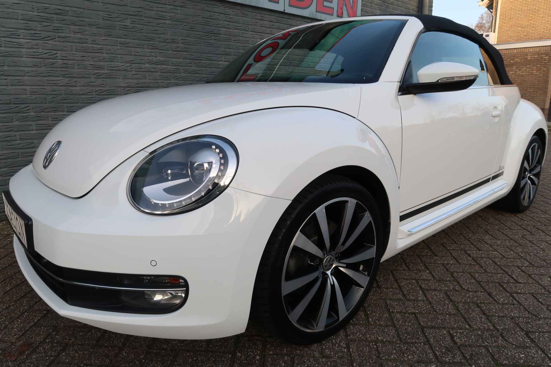 Volkswagen Beetle Cabriolet 1.4 TSI Sport Zeer mooie en exclusive beetle vol options - 11/36