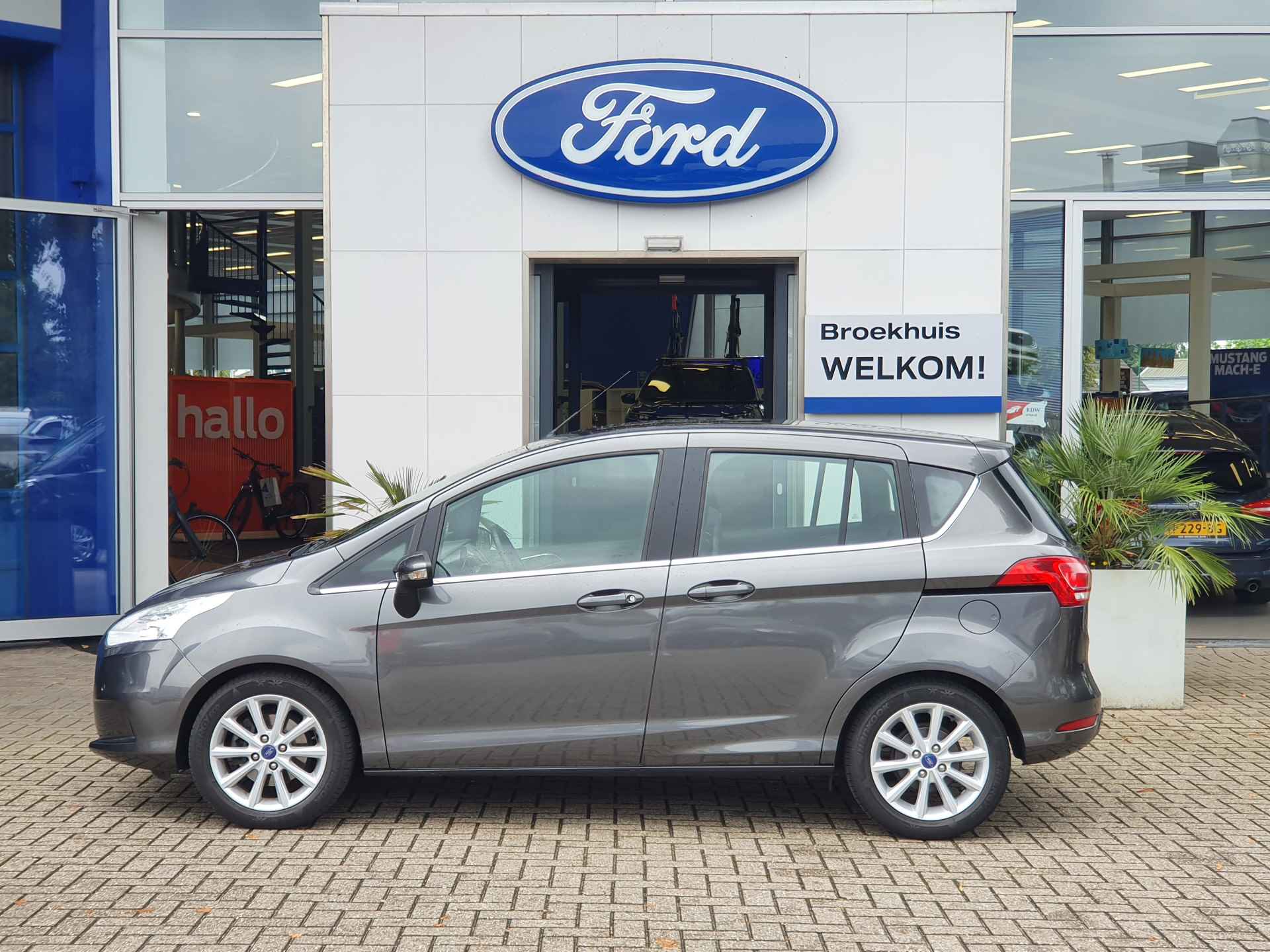 Ford B-MAX 1.0 Titanium | Unieke KM stand! | Climate Control | Navi | Camera | Parkeersensoren - 4/29