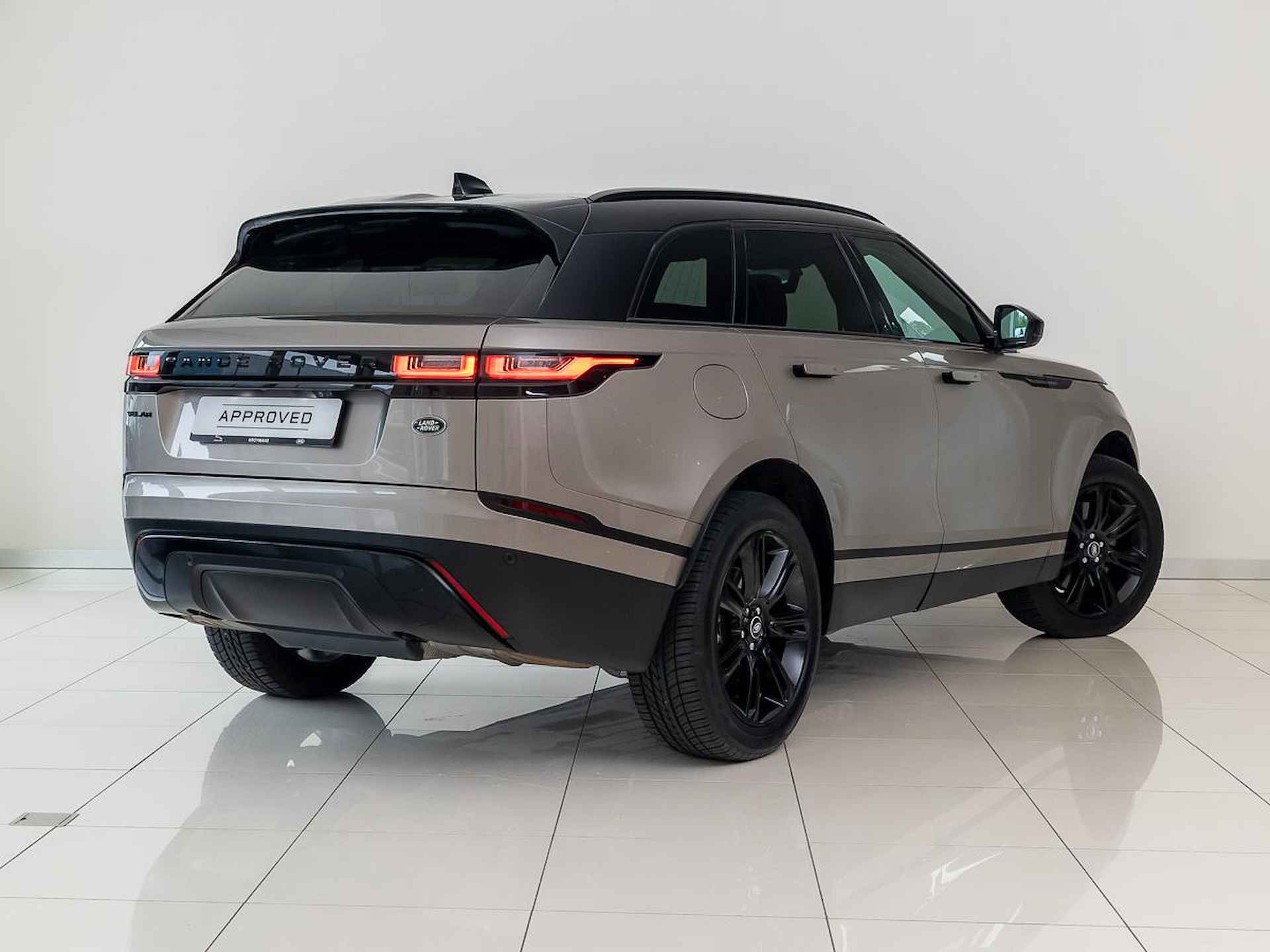 Land Rover Range Rover Velar 2.0 P400e S | Pano | Cold Climate Pack - 2/26