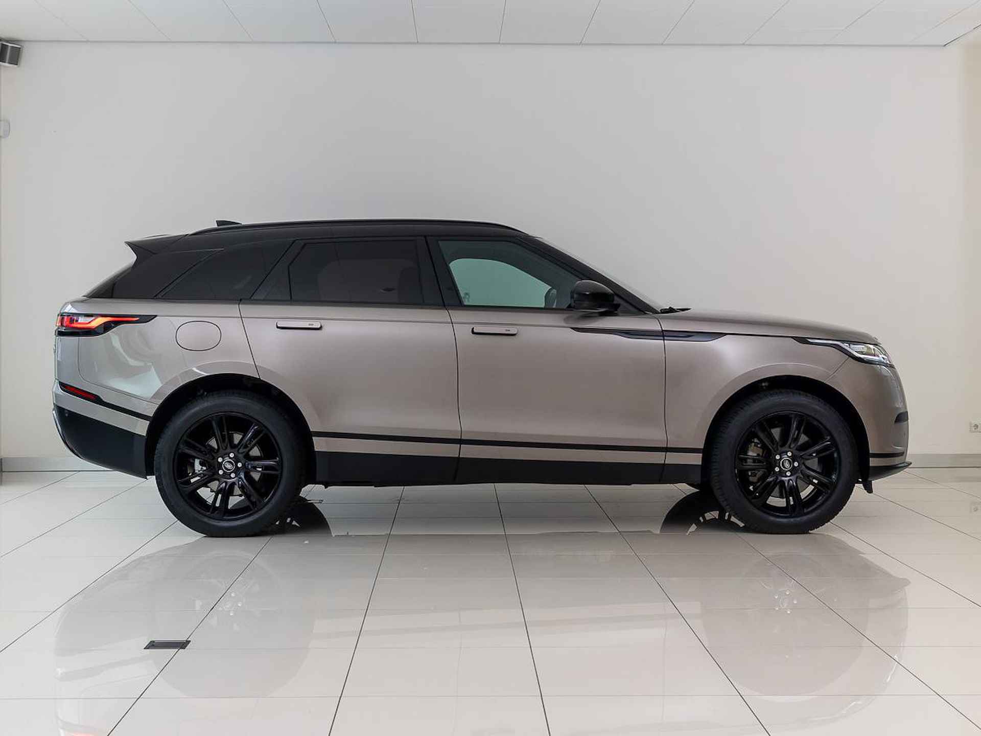 Land Rover Range Rover Velar 2.0 P400e S | Pano | Cold Climate Pack - 6/26