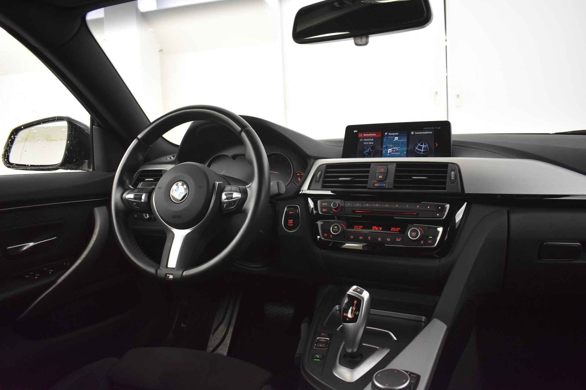 BMW 4 Serie Gran Coupé 418i Executive M Sport Automaat / Sportstoelen / Navigatie Professional / Cruise Control / M Sportonderstel - 11/46