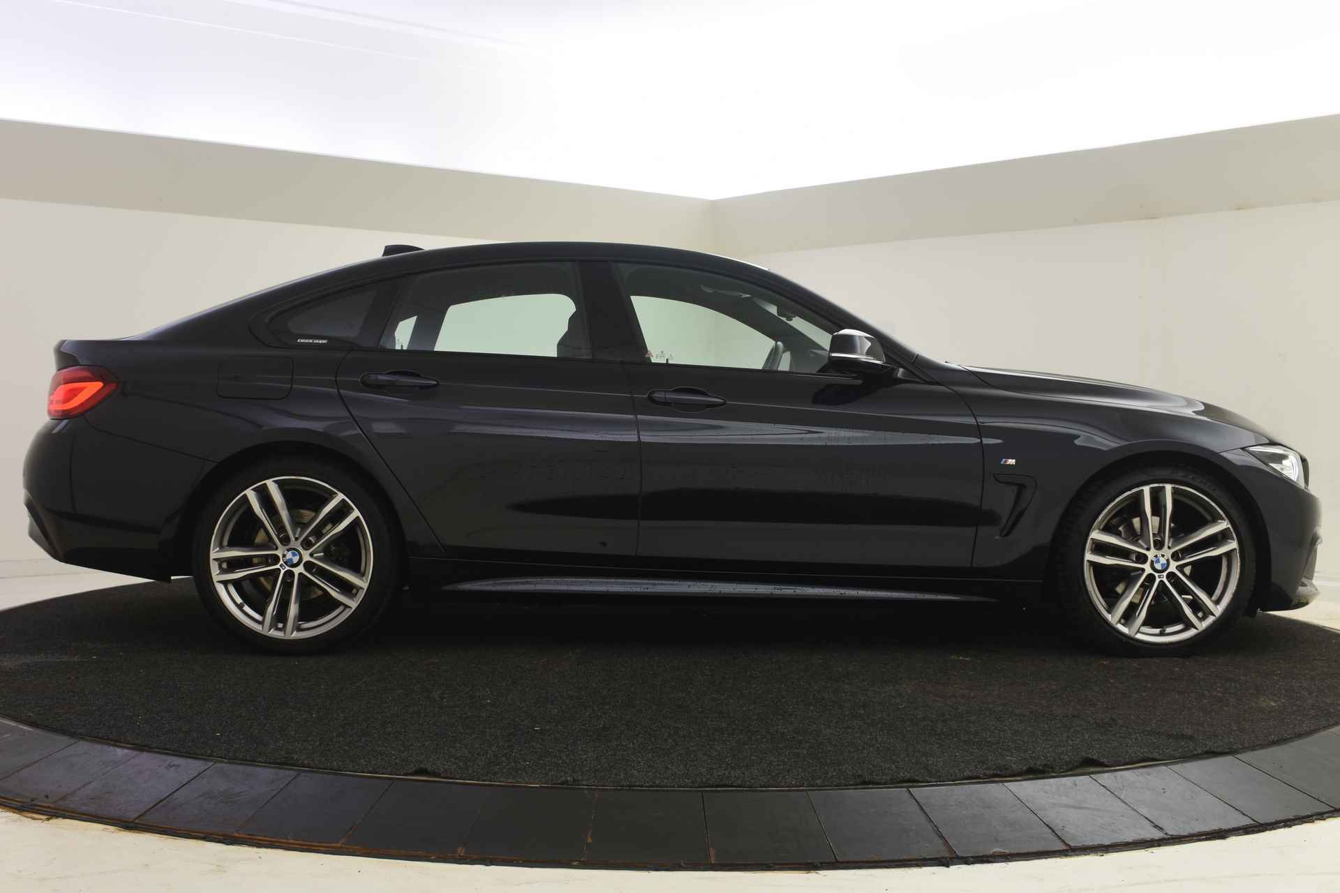 BMW 4 Serie Gran Coupé 418i Executive M Sport Automaat / Sportstoelen / Navigatie Professional / Cruise Control / M Sportonderstel - 12/46