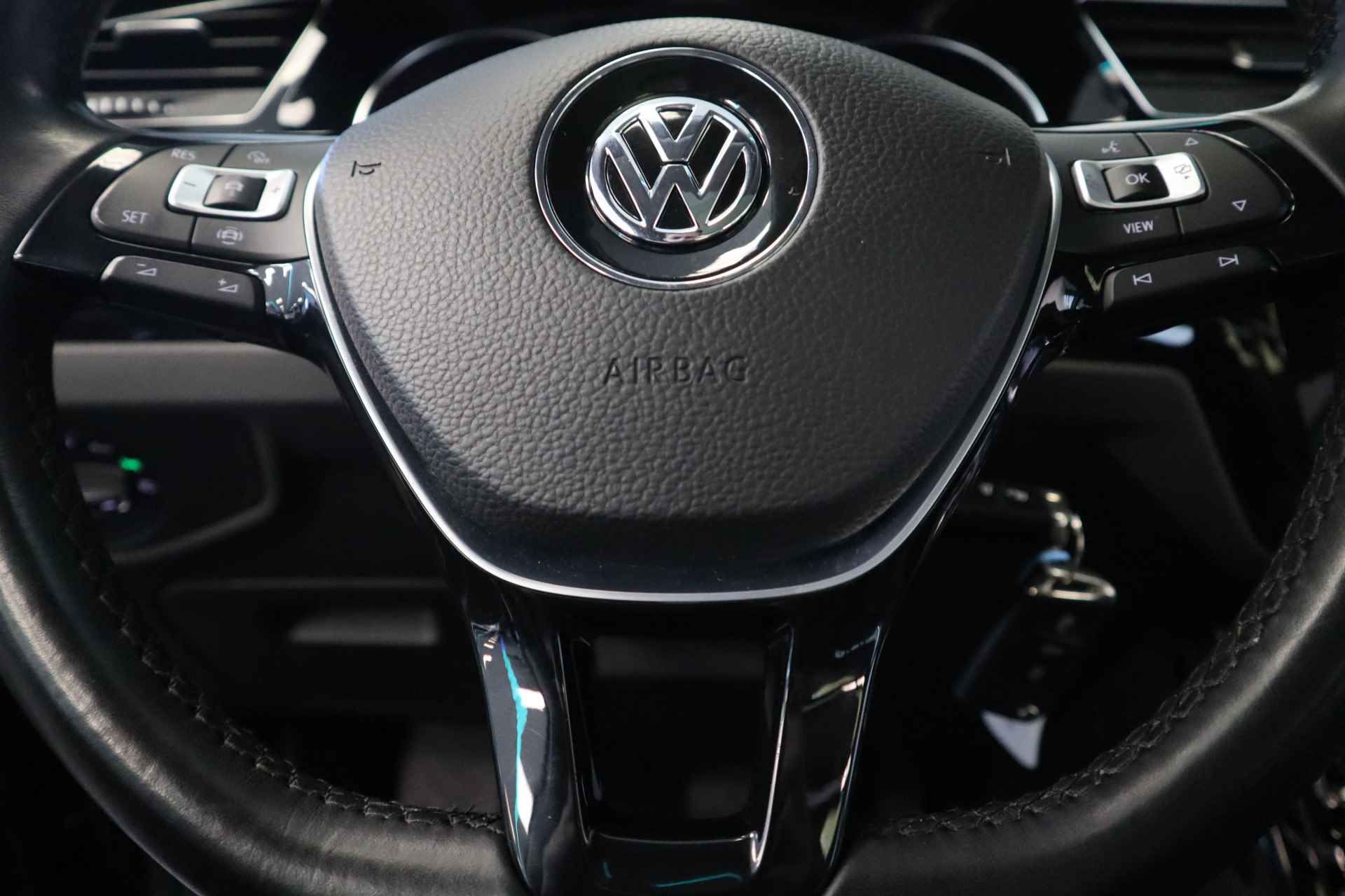 Volkswagen Touran 1.5 TSI Highline Business R 7p Automaat, Panoramadak , All seasons LMV Navigatie. - 13/28