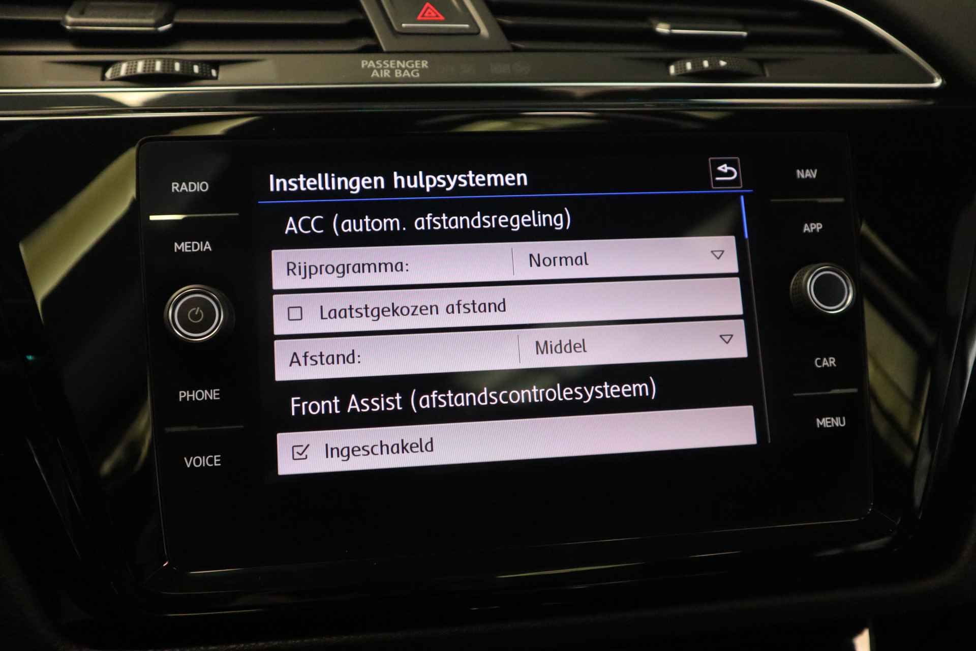Volkswagen Touran 1.5 TSI Highline Business R 7p Automaat, Panoramadak , All seasons LMV Navigatie. - 20/28