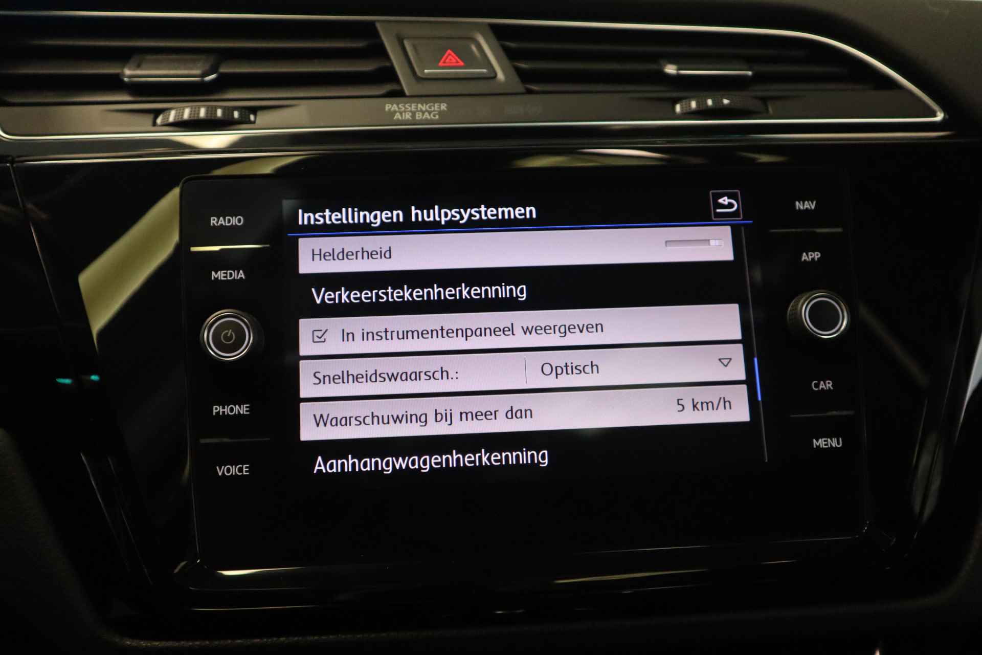 Volkswagen Touran 1.5 TSI Highline Business R 7p Automaat, Panoramadak , All seasons LMV Navigatie. - 22/28