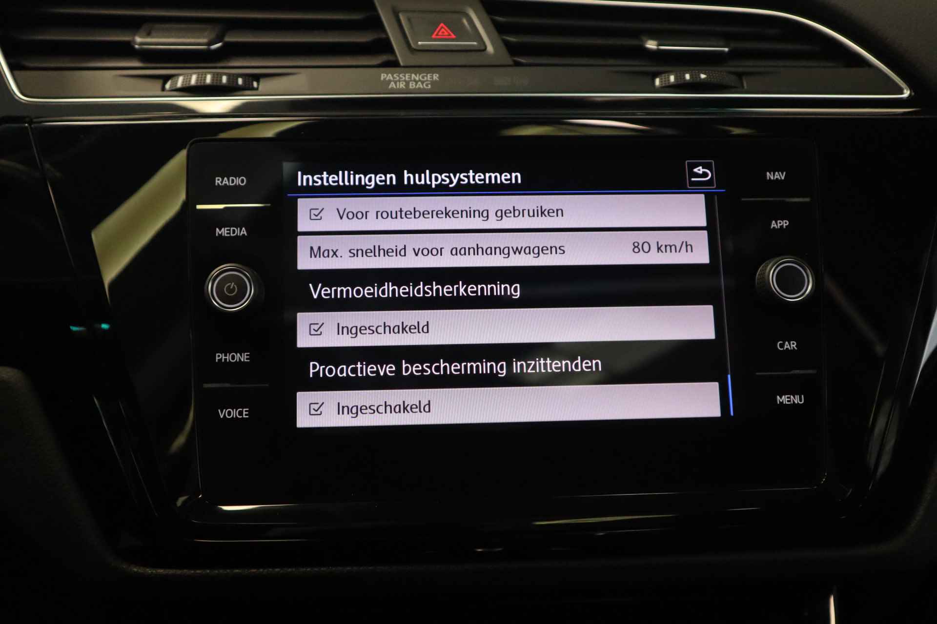 Volkswagen Touran 1.5 TSI Highline Business R 7p Automaat, Panoramadak , All seasons LMV Navigatie. - 23/28