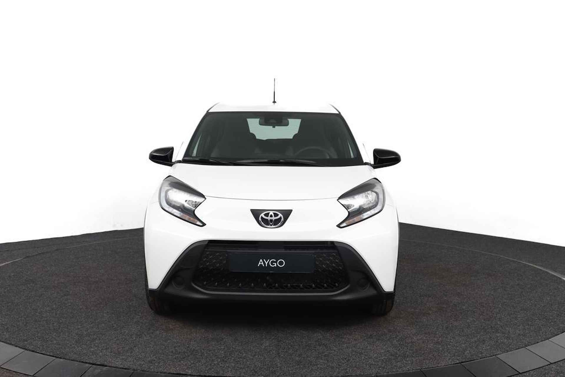 Toyota Aygo X 1.0 VVT-i MT play | 10 jaar fabrieksgarantie! | Apple Carplay & Android Auto | - 14/47