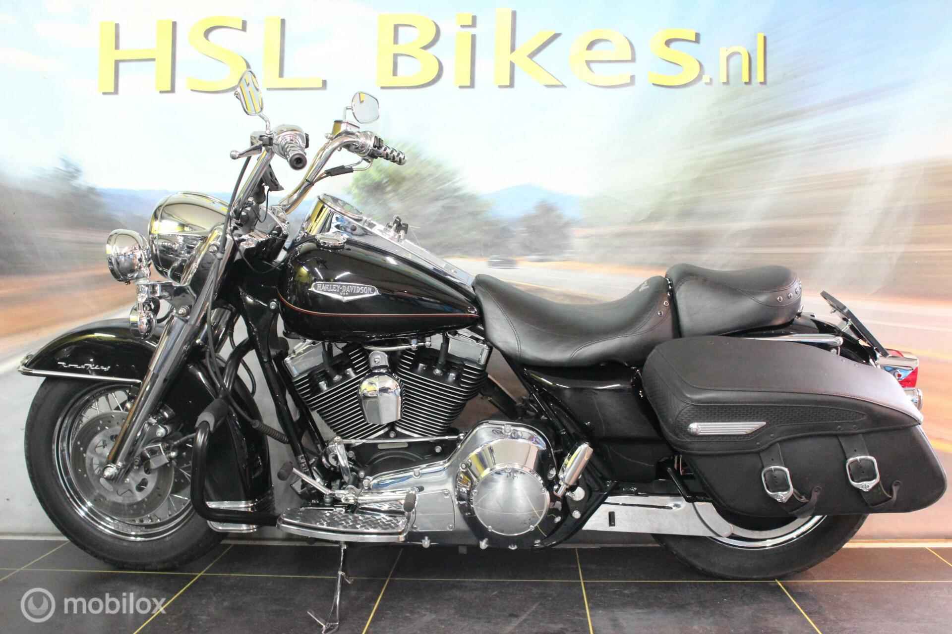 Harley Davidson 88 FLHRCI Road King Classic - 3/10